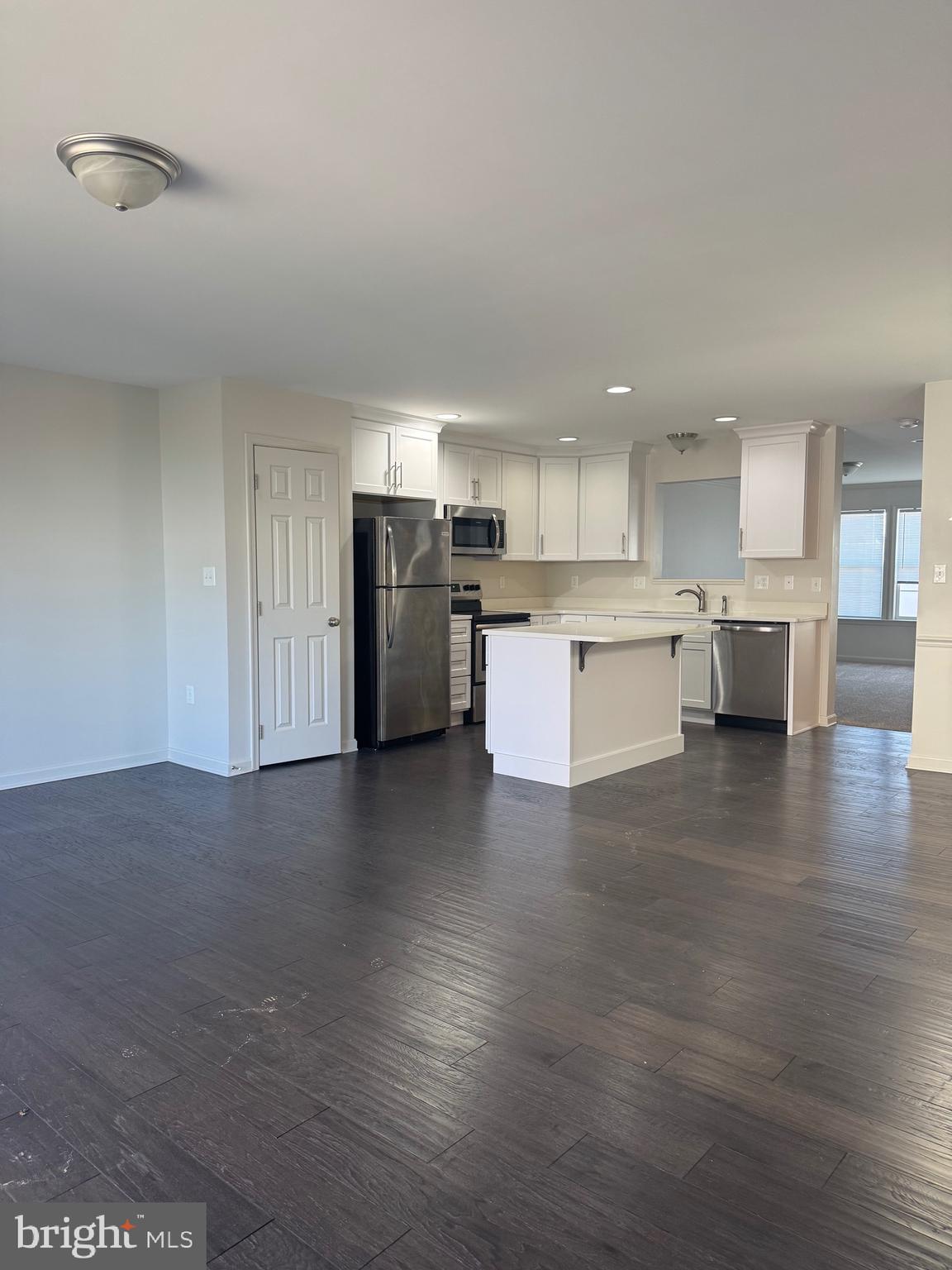 MANOR PARK - Residential Lease