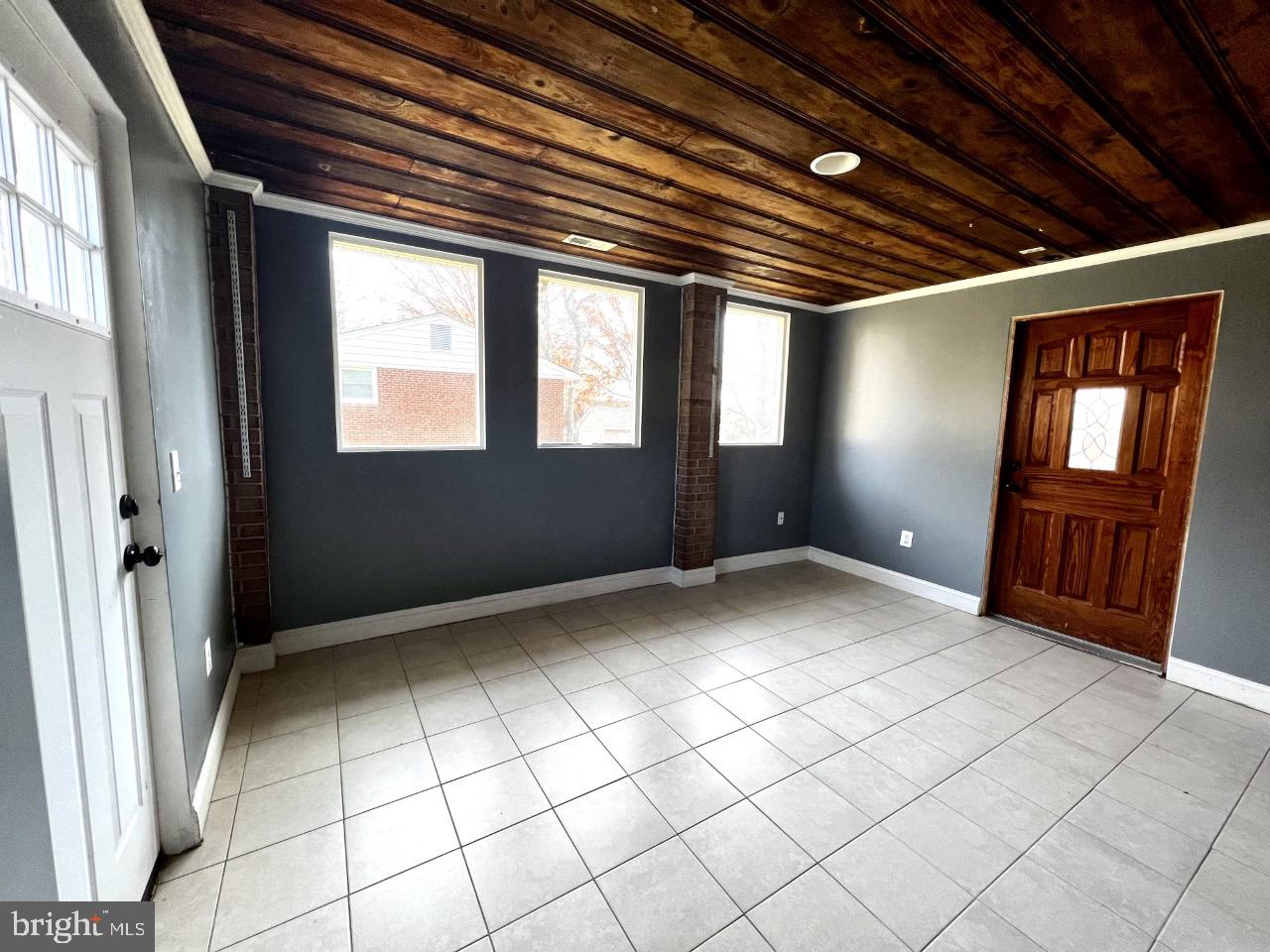 TEMPLE HILLS PARK - Residential