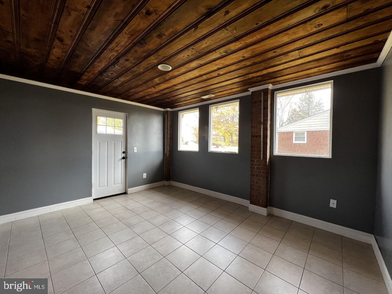 TEMPLE HILLS PARK - Residential