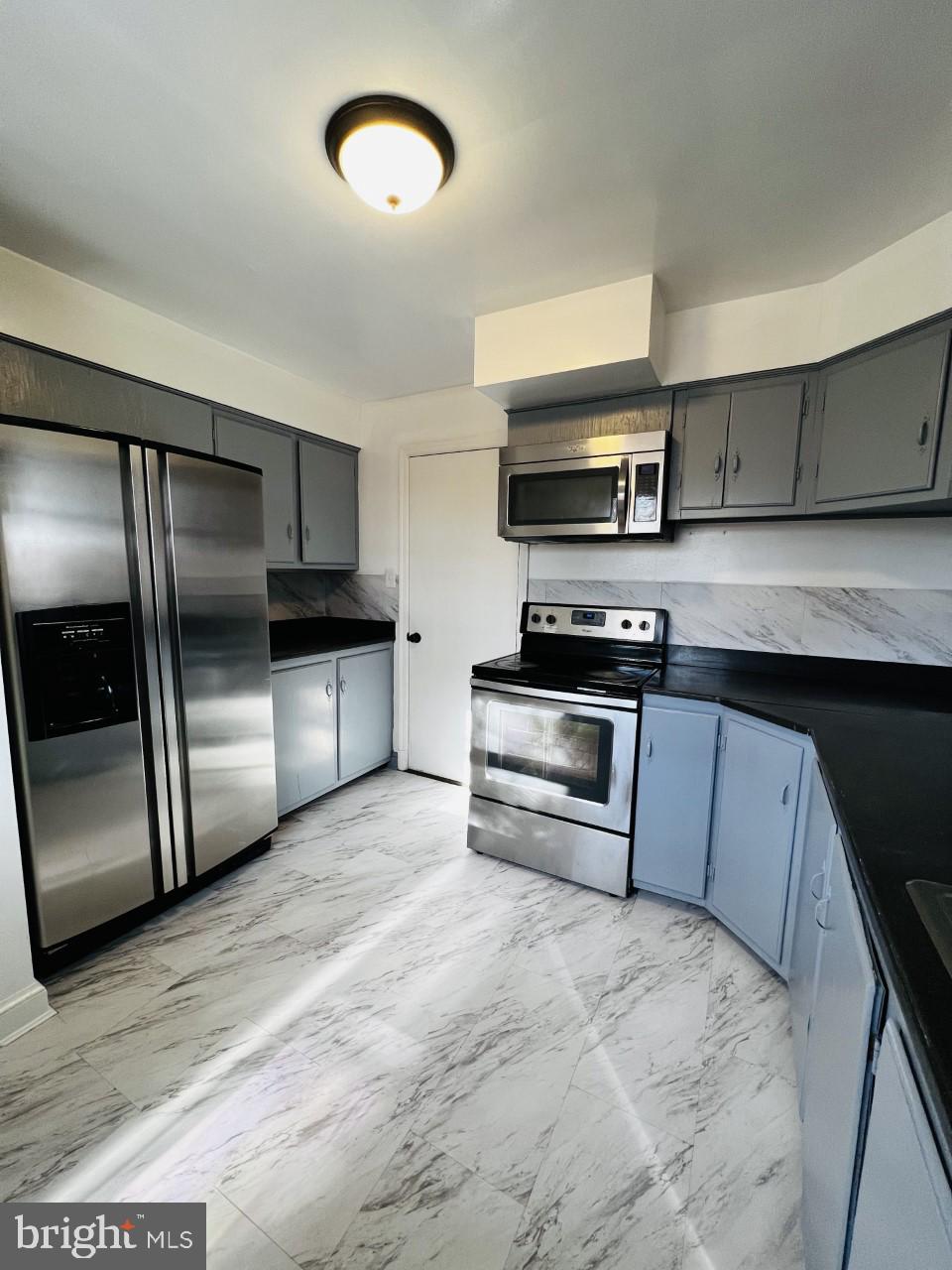 TEMPLE HILLS PARK - Residential