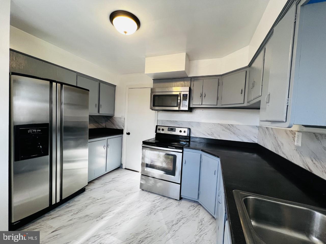 TEMPLE HILLS PARK - Residential