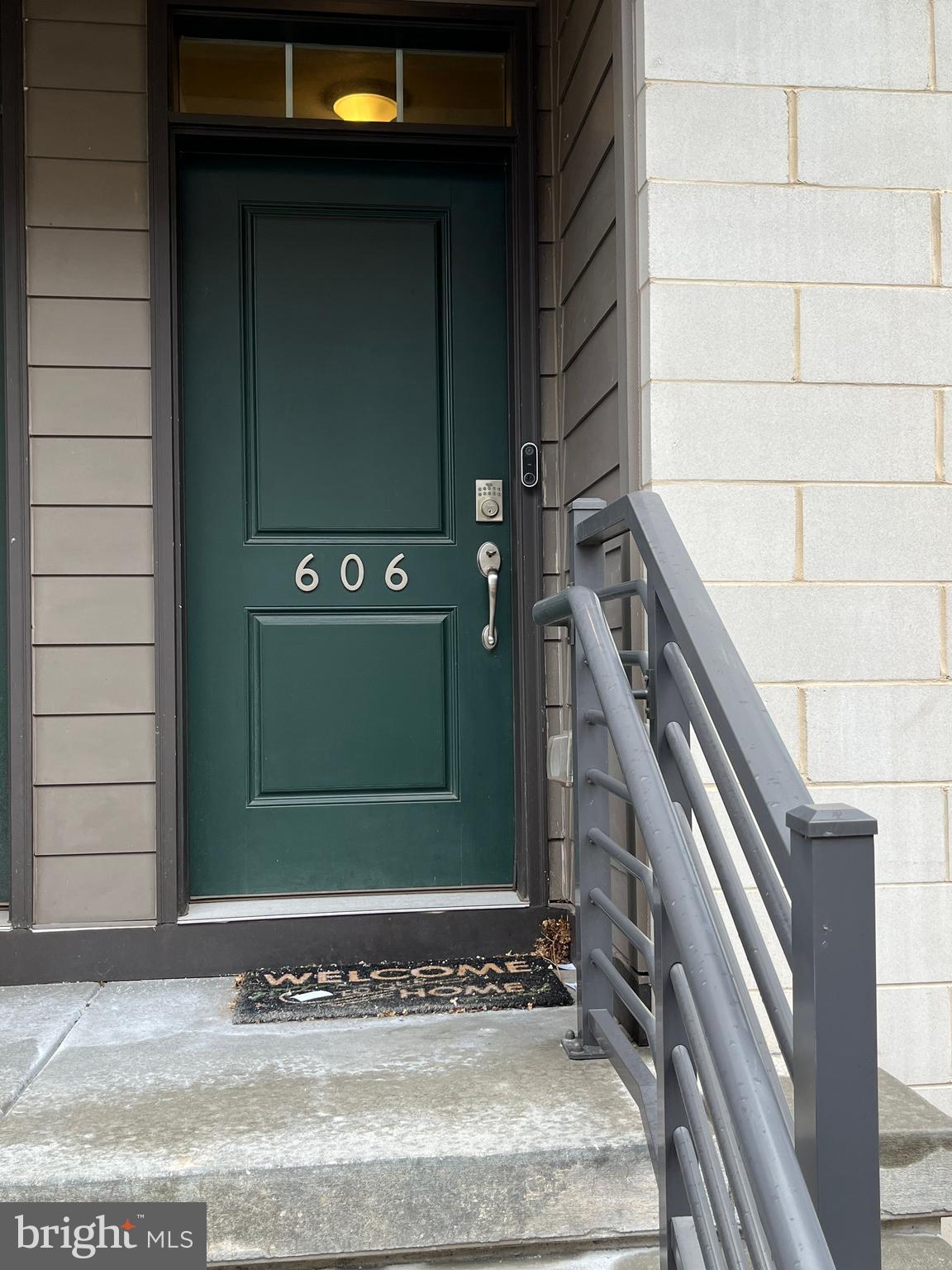 BROWNSTONES AT VF - Residential Lease