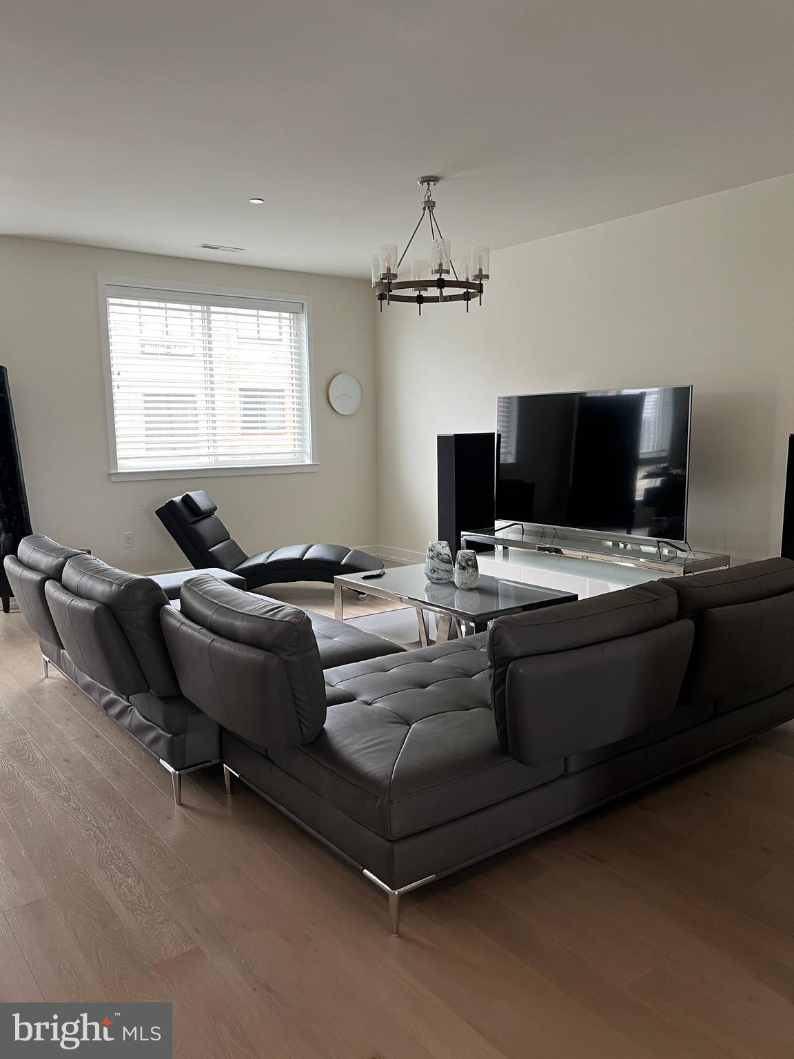 BROWNSTONES AT VF - Residential Lease