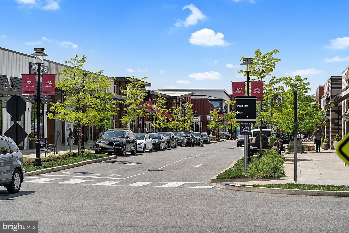 BROWNSTONES AT VF - Residential Lease