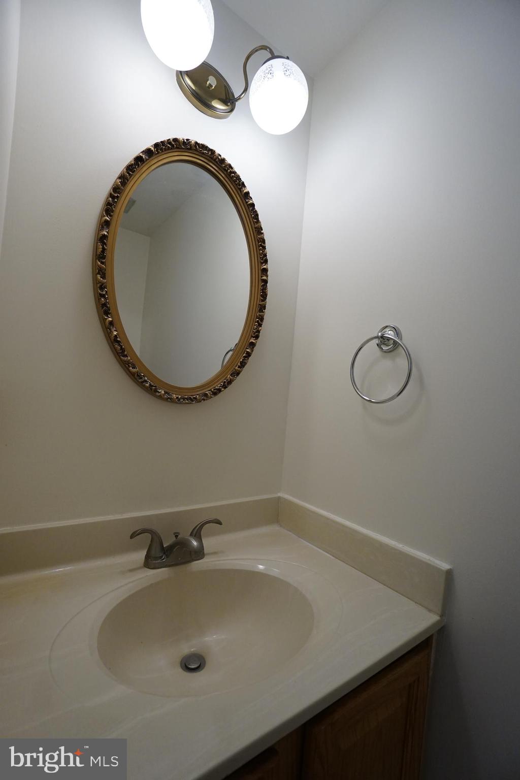 RESTON - Residential Lease