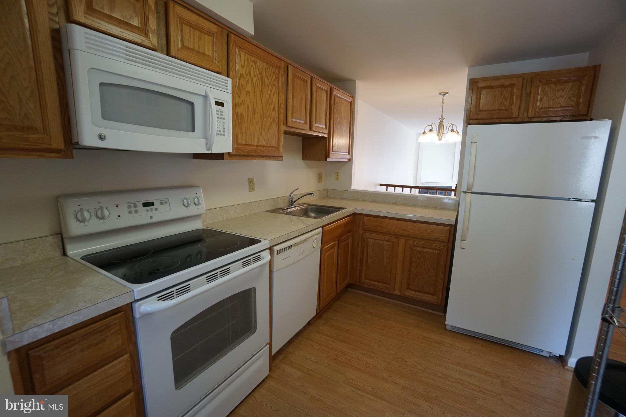 RESTON - Residential Lease