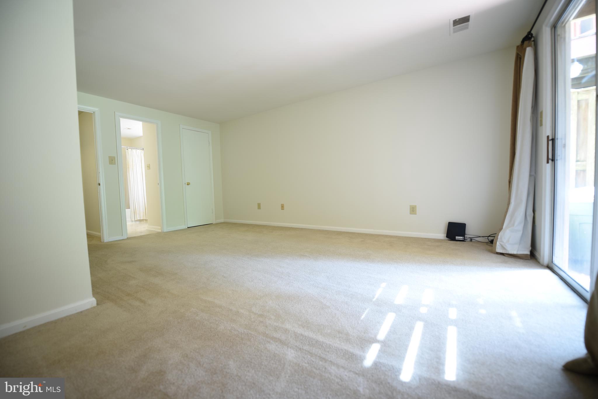 RESTON - Residential Lease