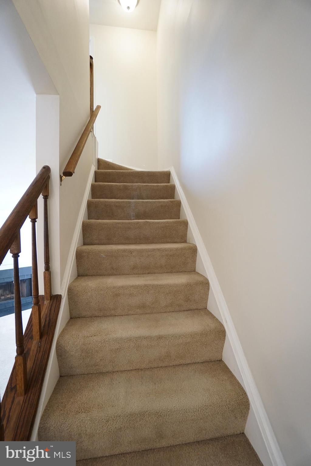 RESTON - Residential Lease