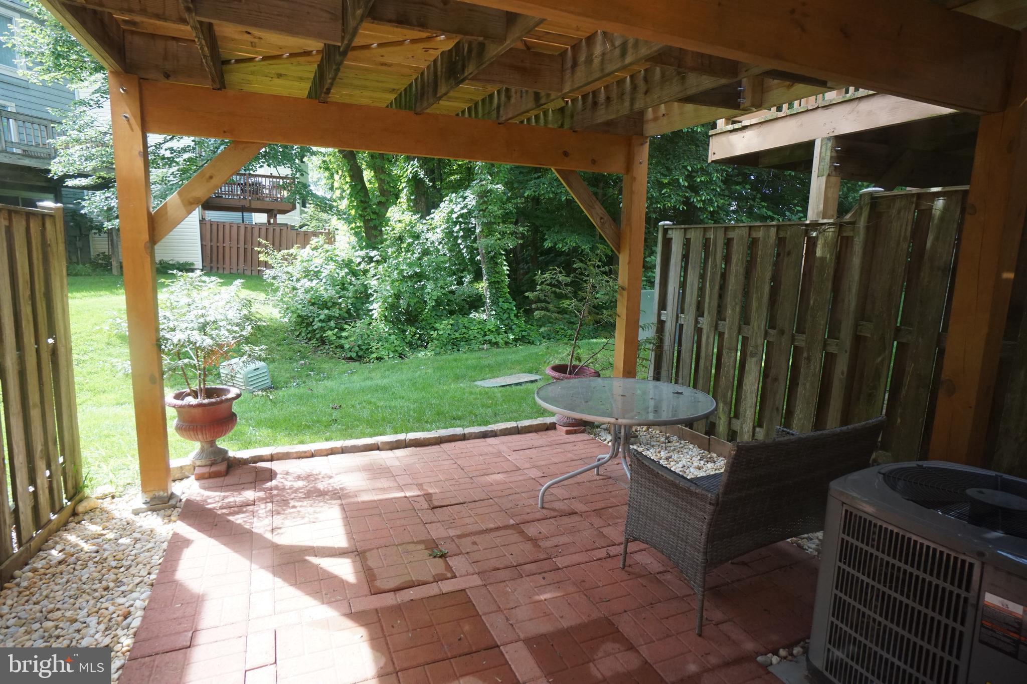 RESTON - Residential Lease