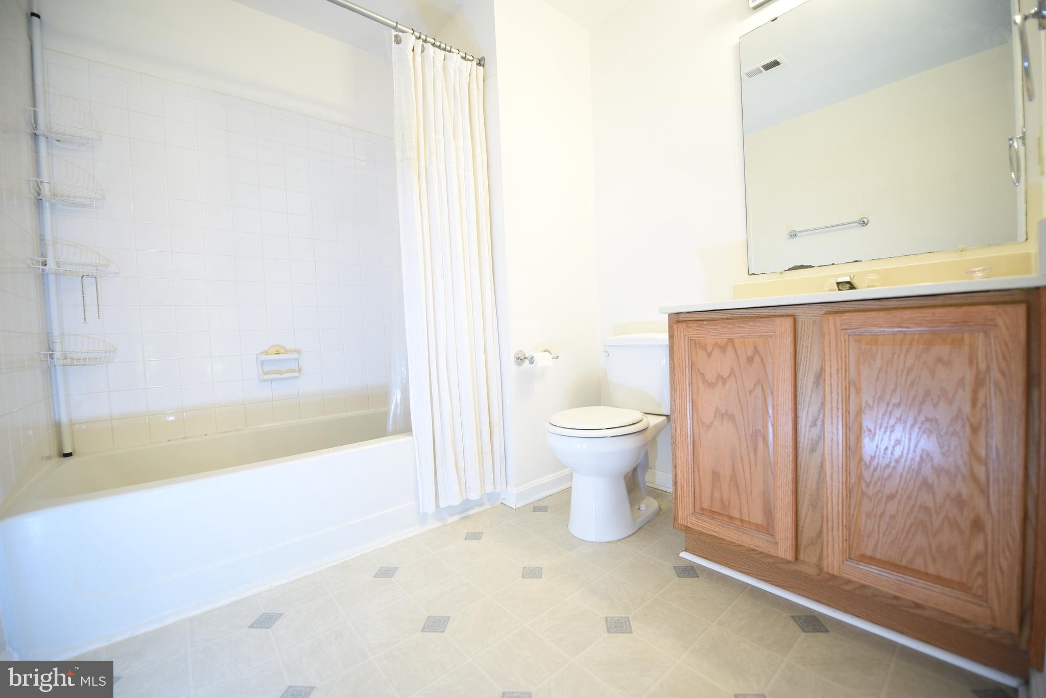 RESTON - Residential Lease