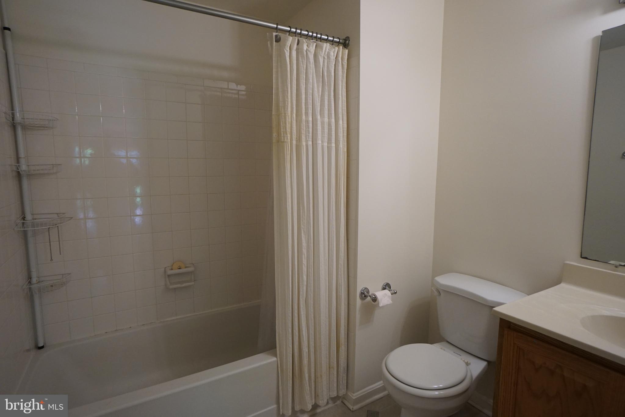 RESTON - Residential Lease