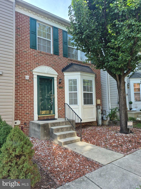 Townhouse For Rent - 6509 Tapwood Court<br/> Anne Arundel County, GLEN BURNIE, MD 21060