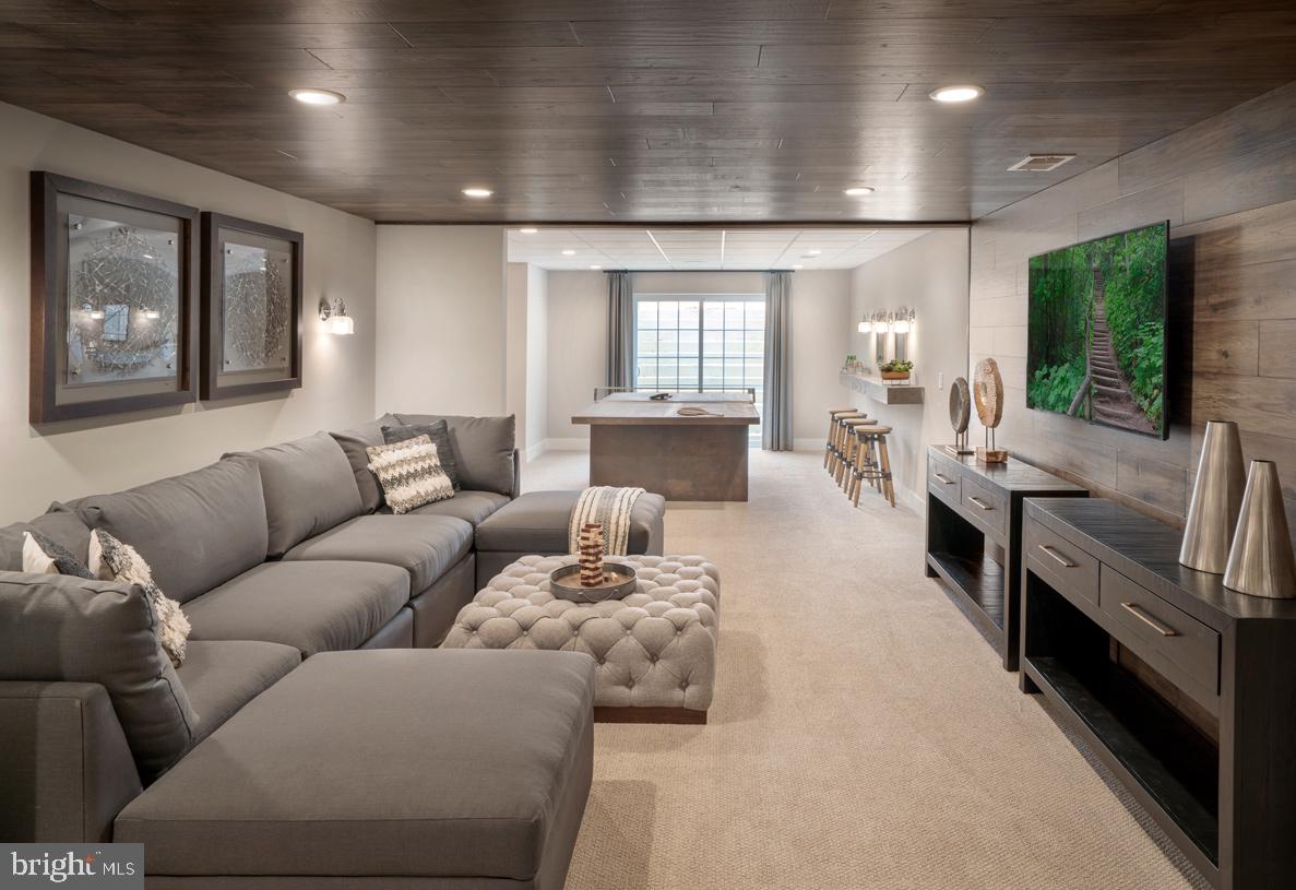 REGENCY AT WATERSIDE - Residential