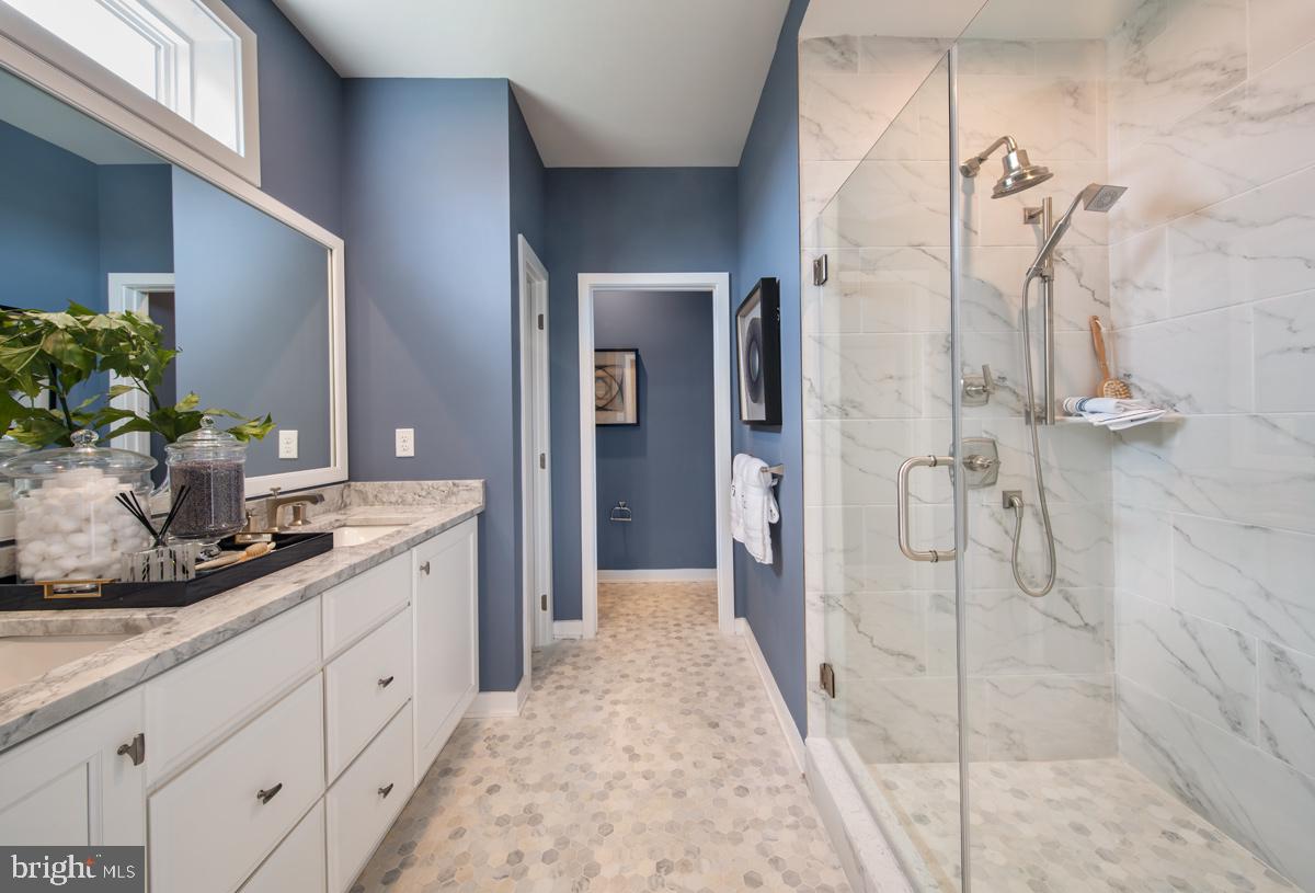 REGENCY AT WATERSIDE - Residential