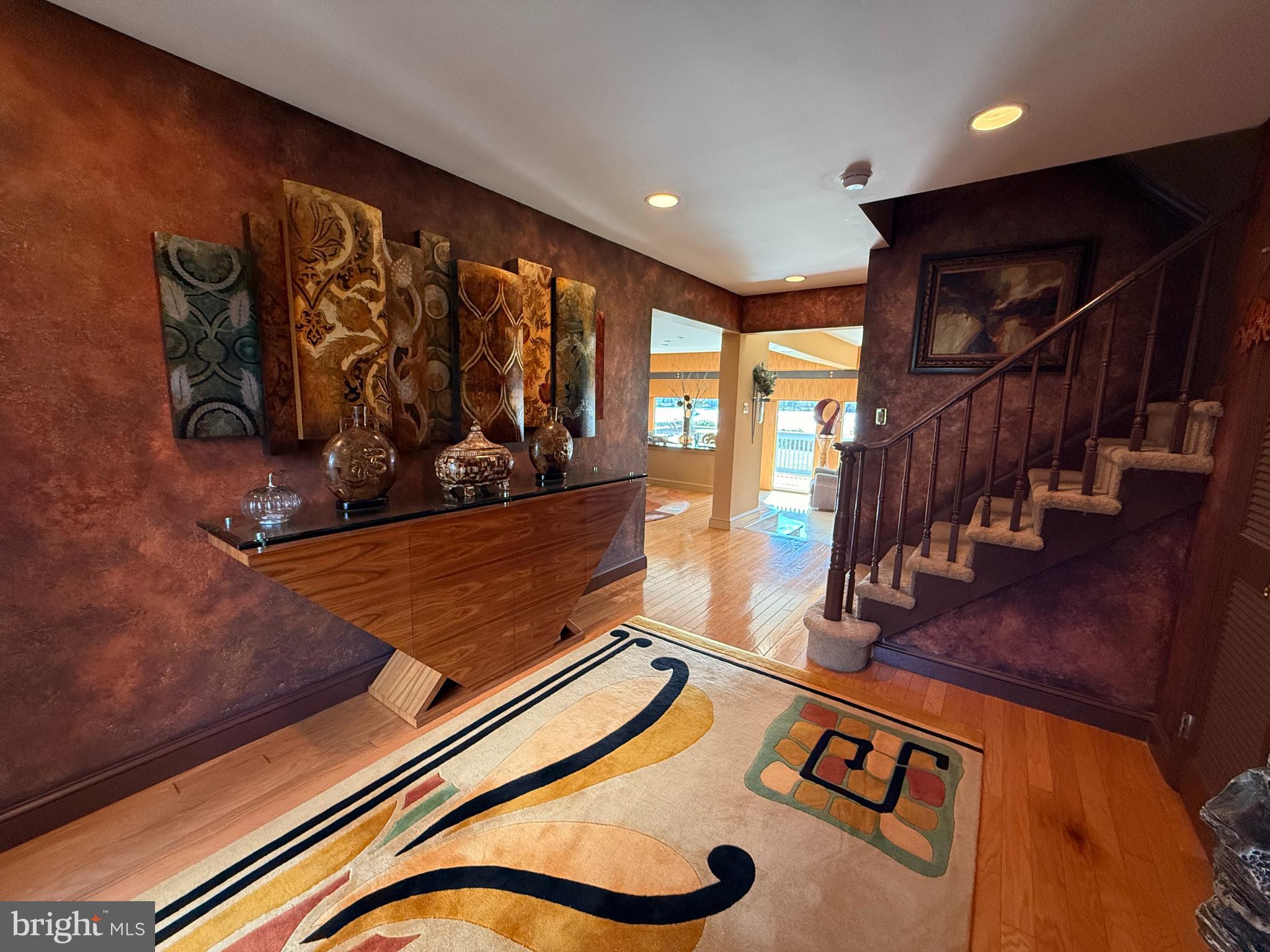 1802 CHAMPLAIN DRIVE