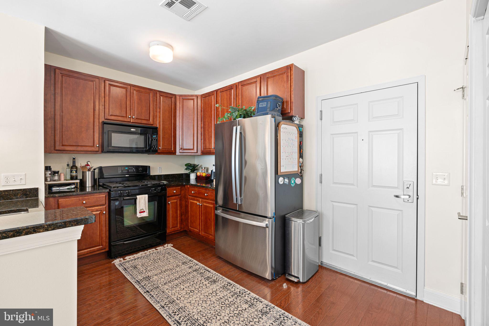 THE GRANDE AT RIVERVIEW - Residential