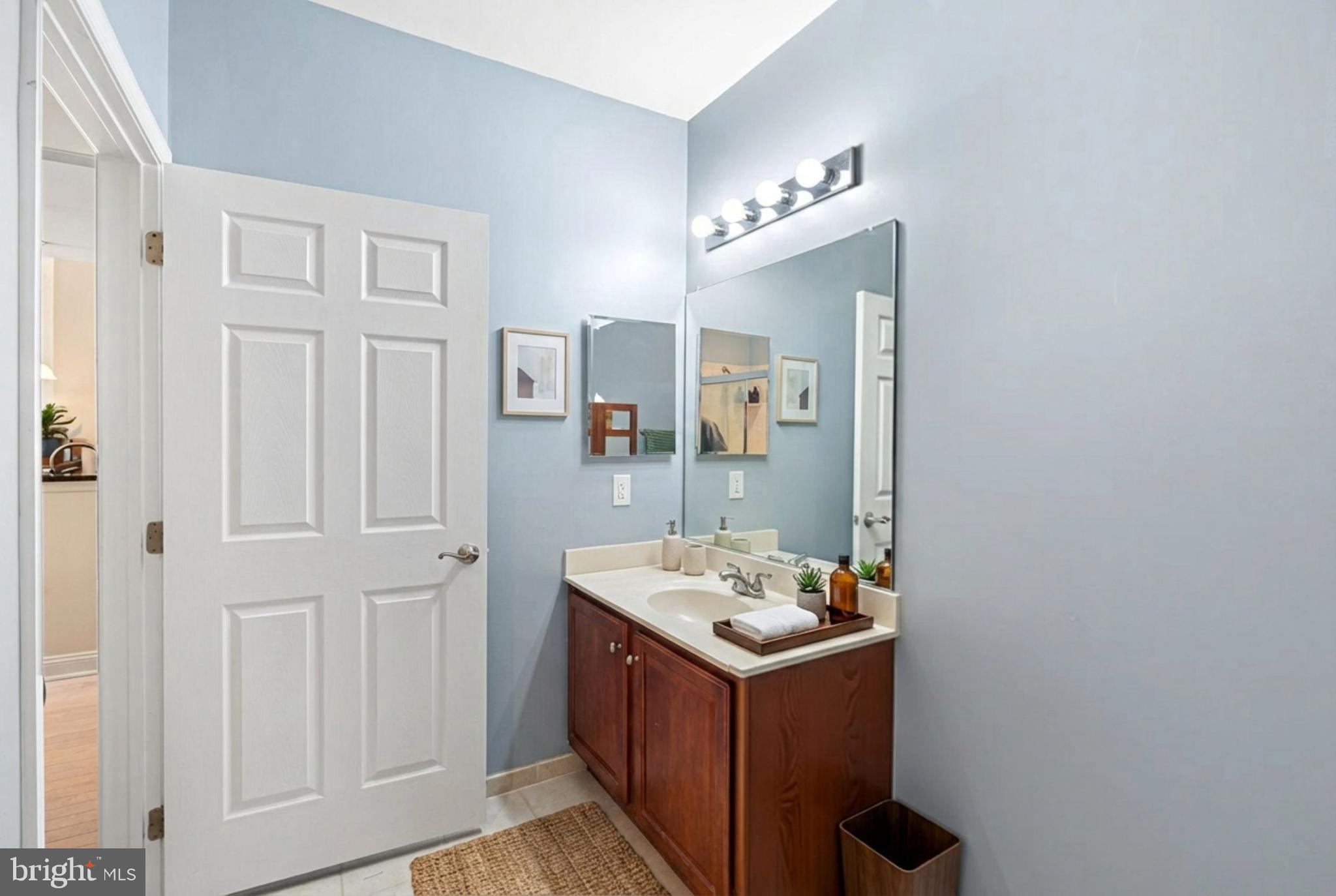 THE GRANDE AT RIVERVIEW - Residential