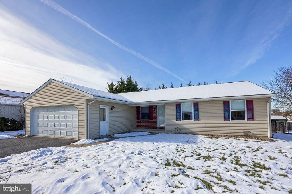Photo of 32 Village Drive, NEWMANSTOWN, PA 17073 (MLS # PALN2024530)