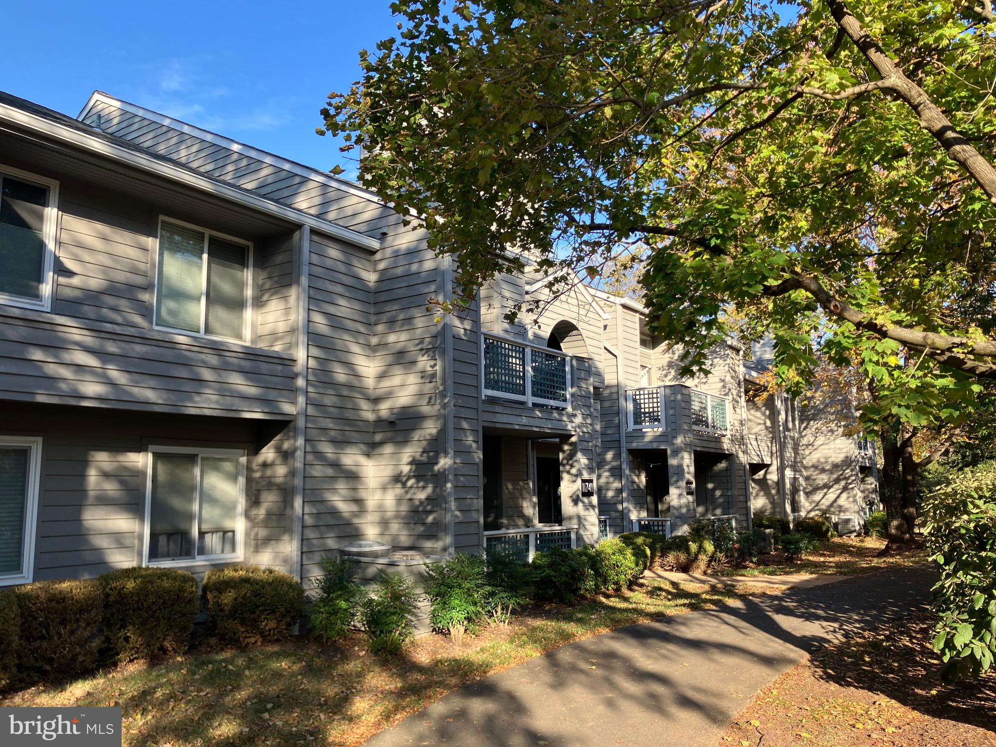 RESTON - Residential Lease