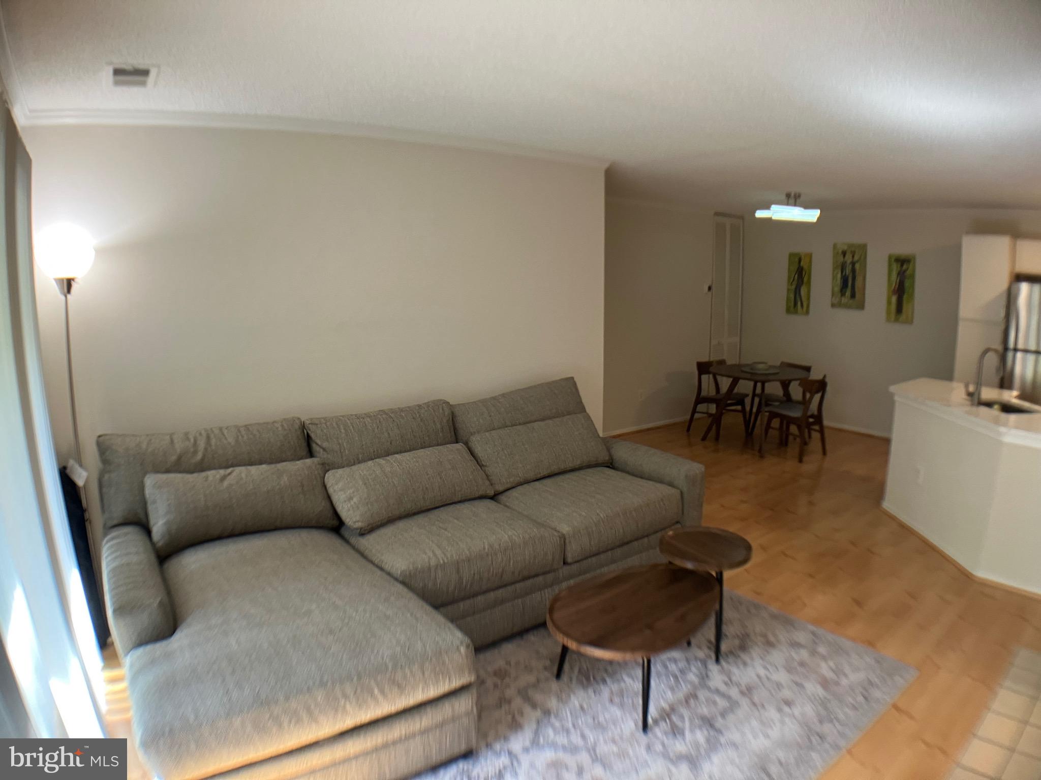 RESTON - Residential Lease