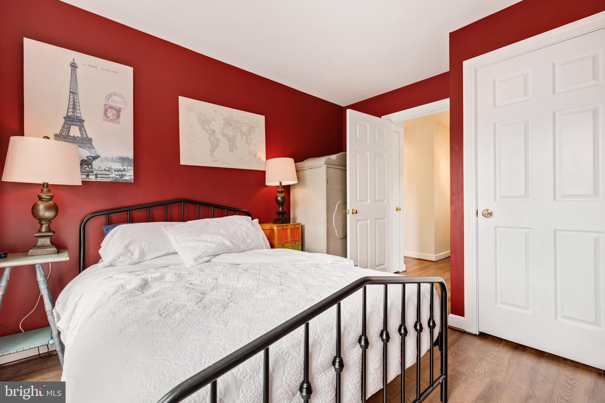 POTOMAC LAKES - Residential