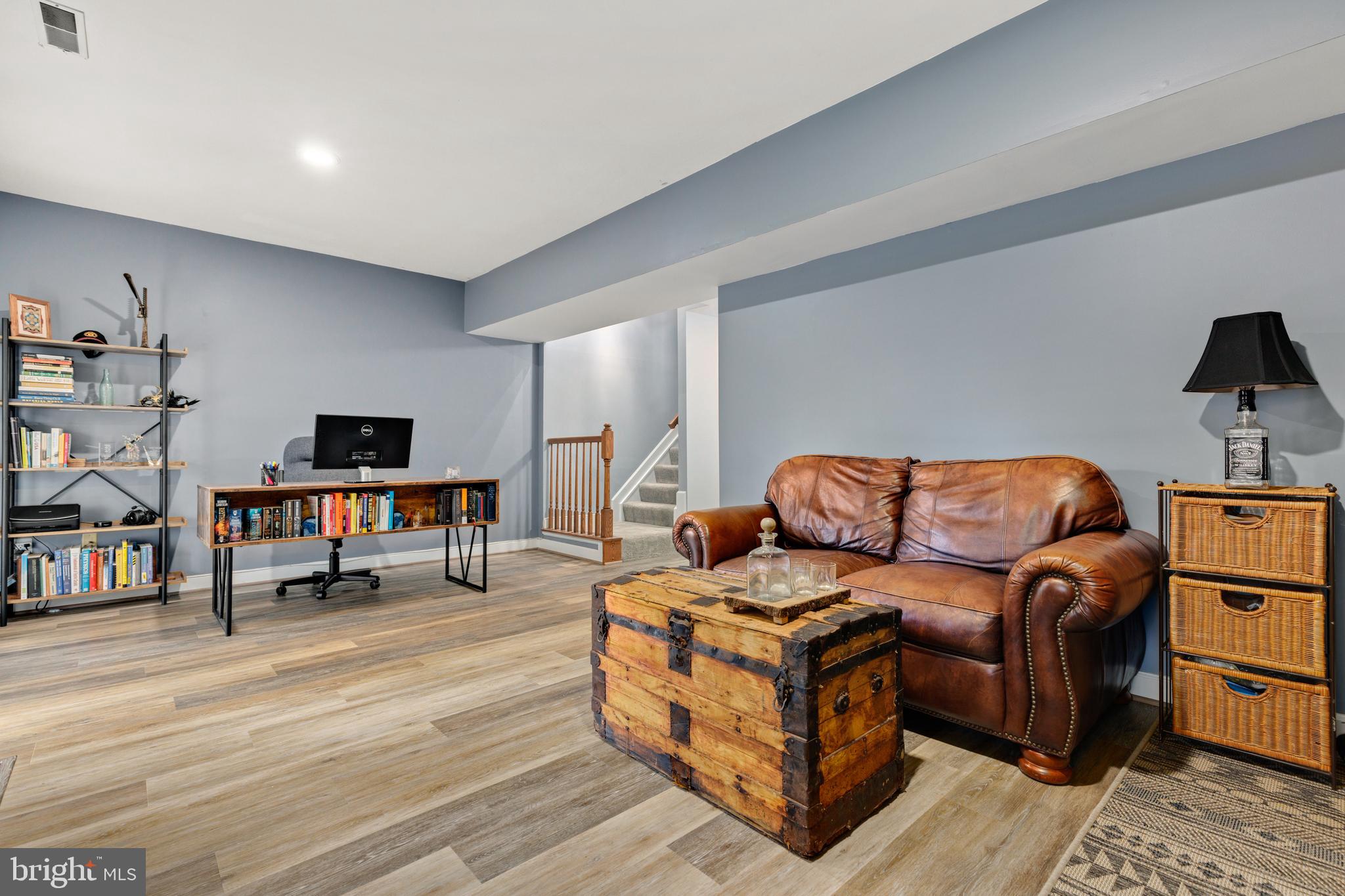 POTOMAC LAKES - Residential