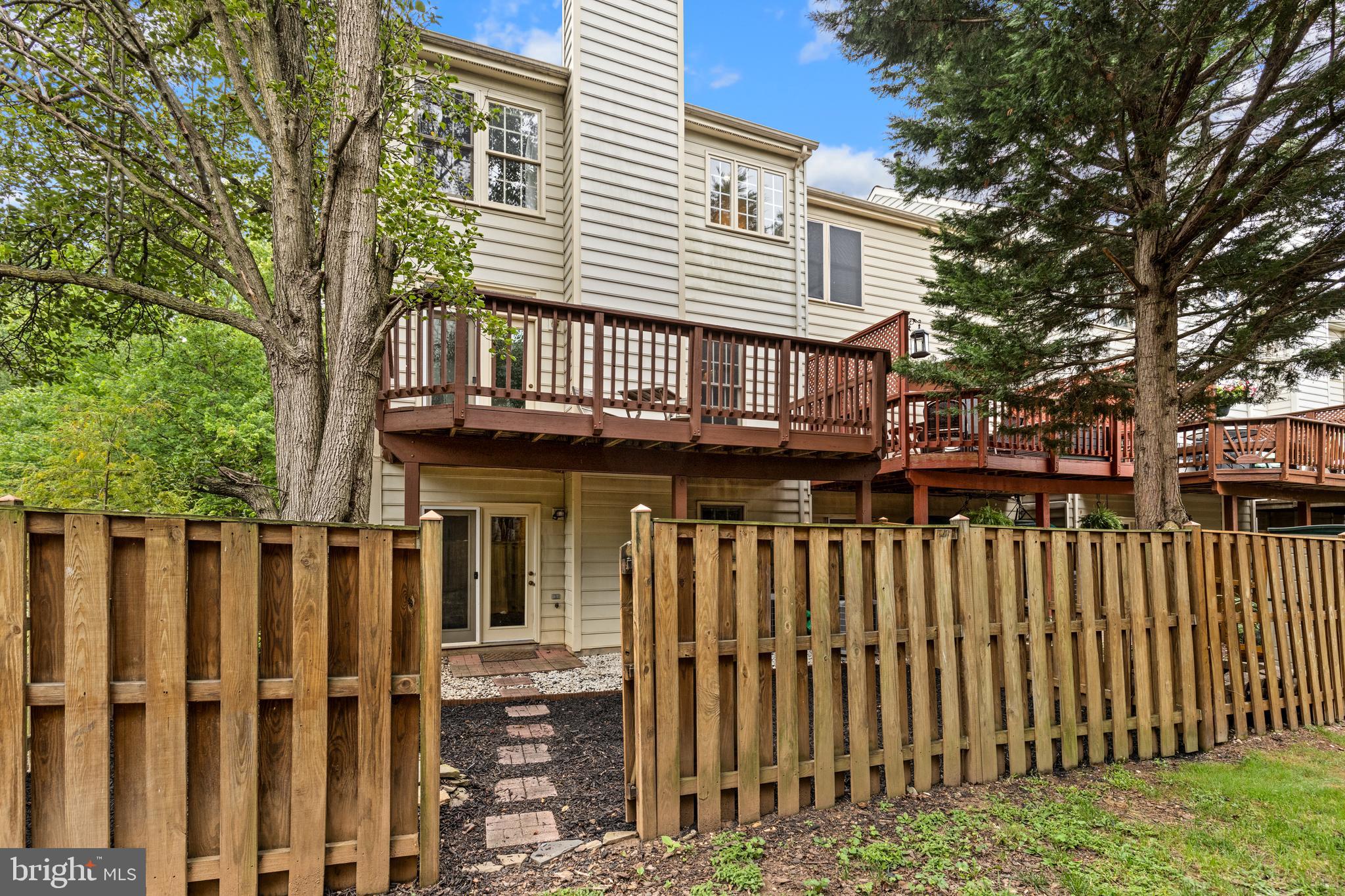 POTOMAC LAKES - Residential