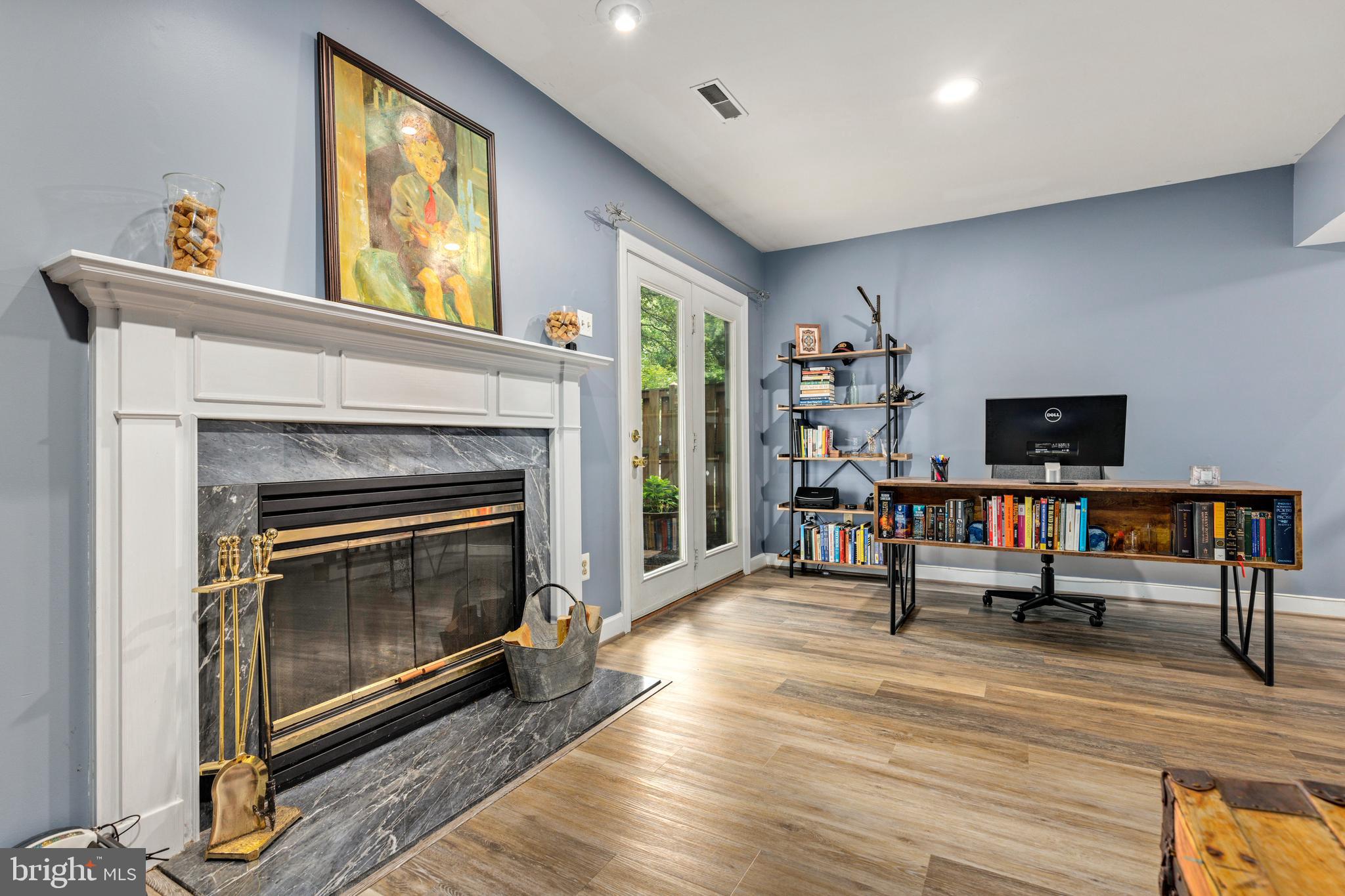 POTOMAC LAKES - Residential