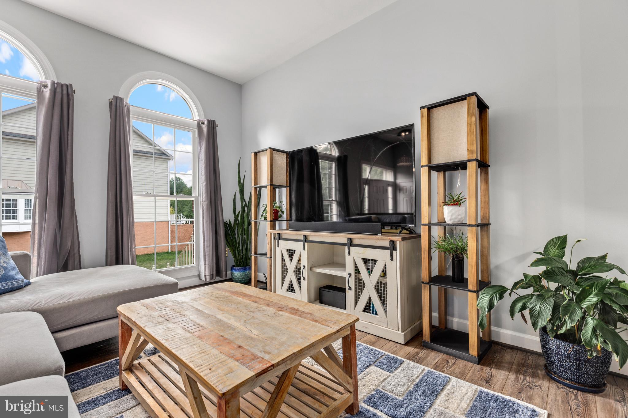 POTOMAC LAKES - Residential