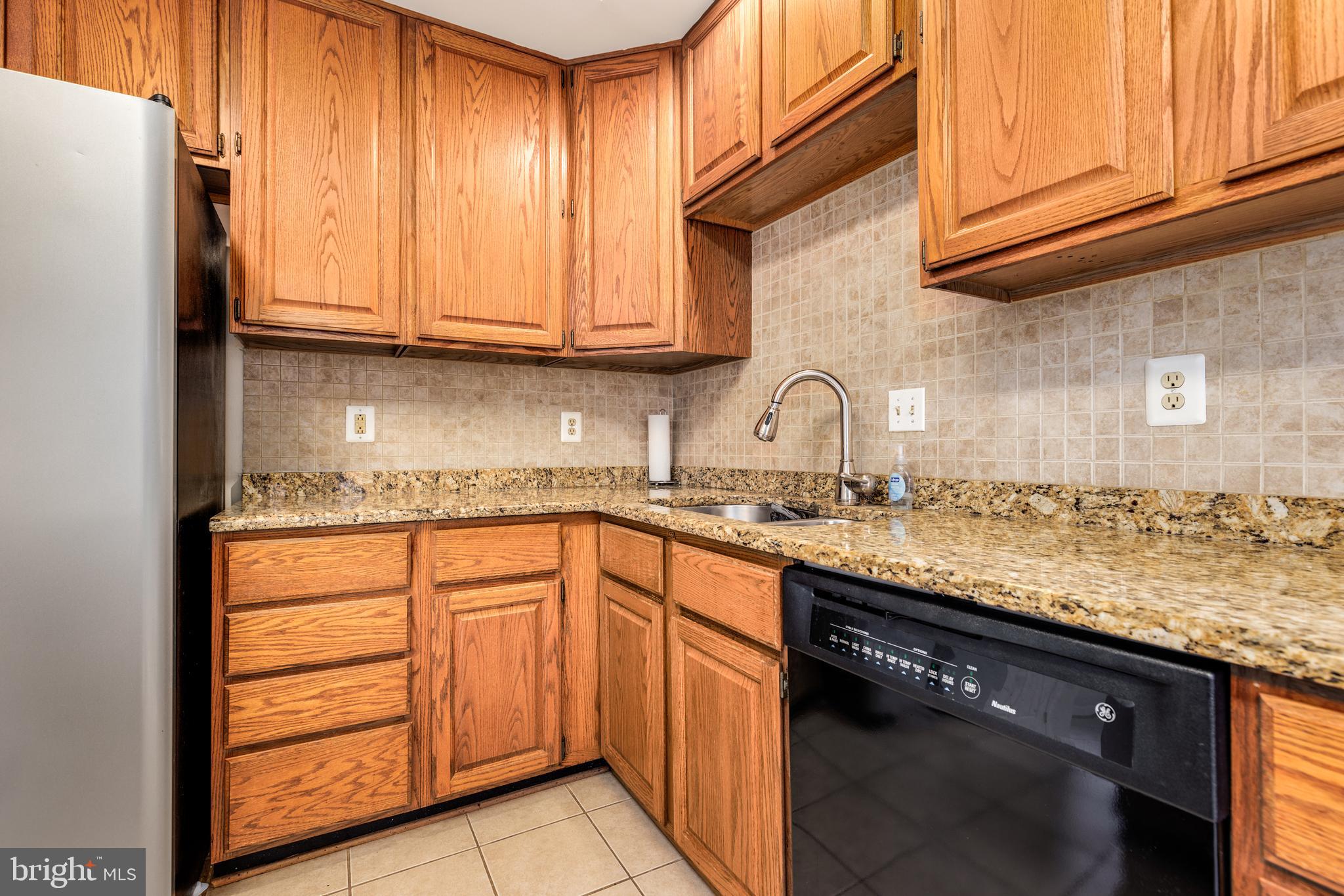 POTOMAC LAKES - Residential