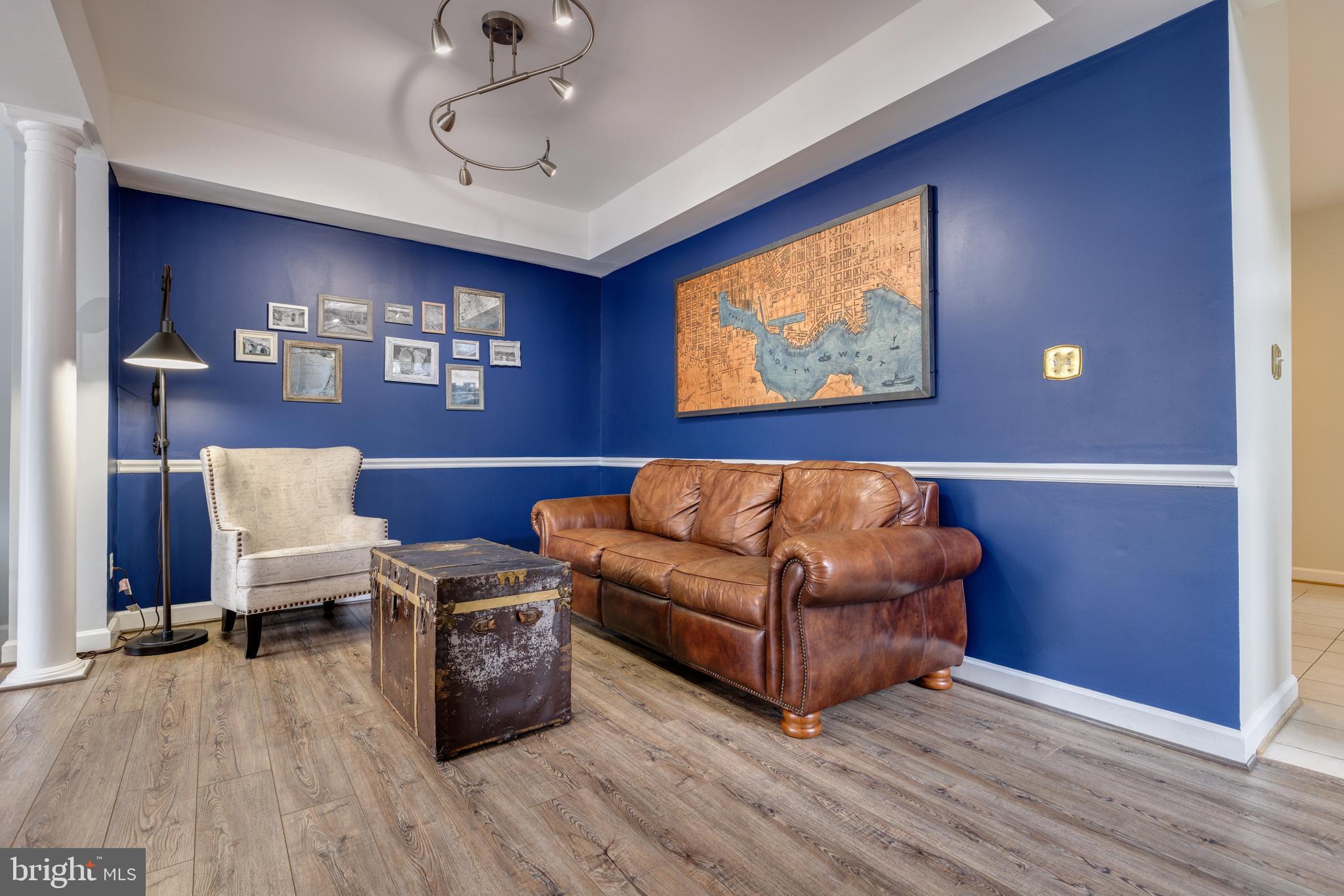 POTOMAC LAKES - Residential