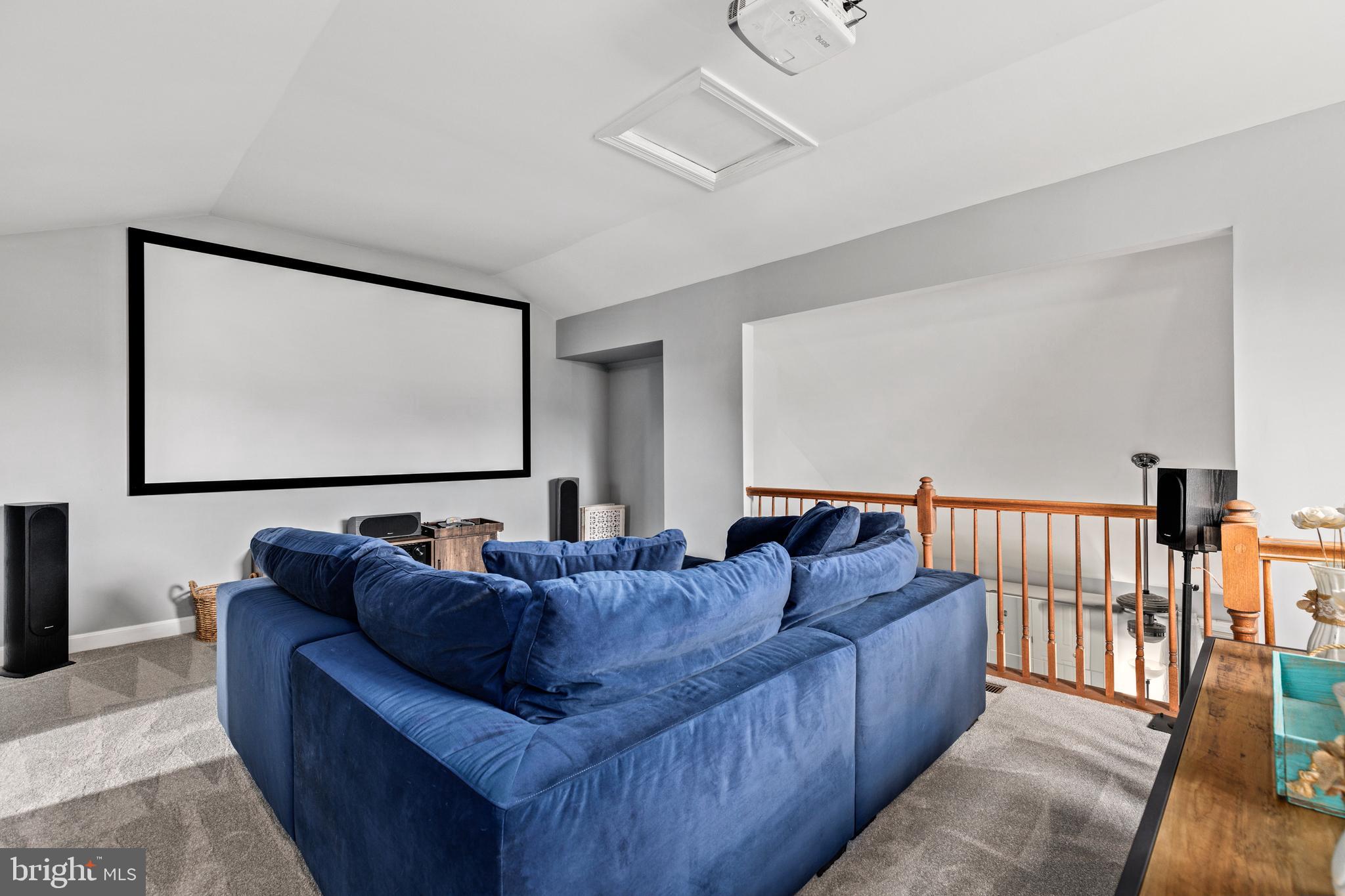 POTOMAC LAKES - Residential