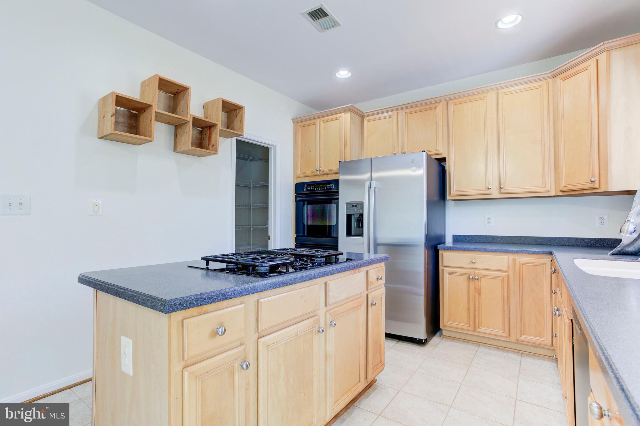 BROADLANDS SOUTH - Residential Lease