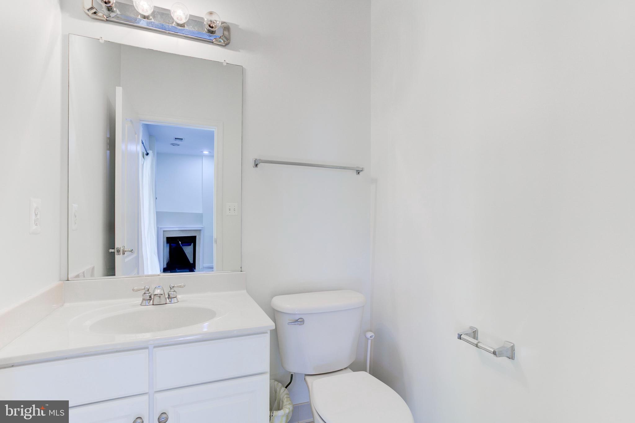 BROADLANDS SOUTH - Residential Lease