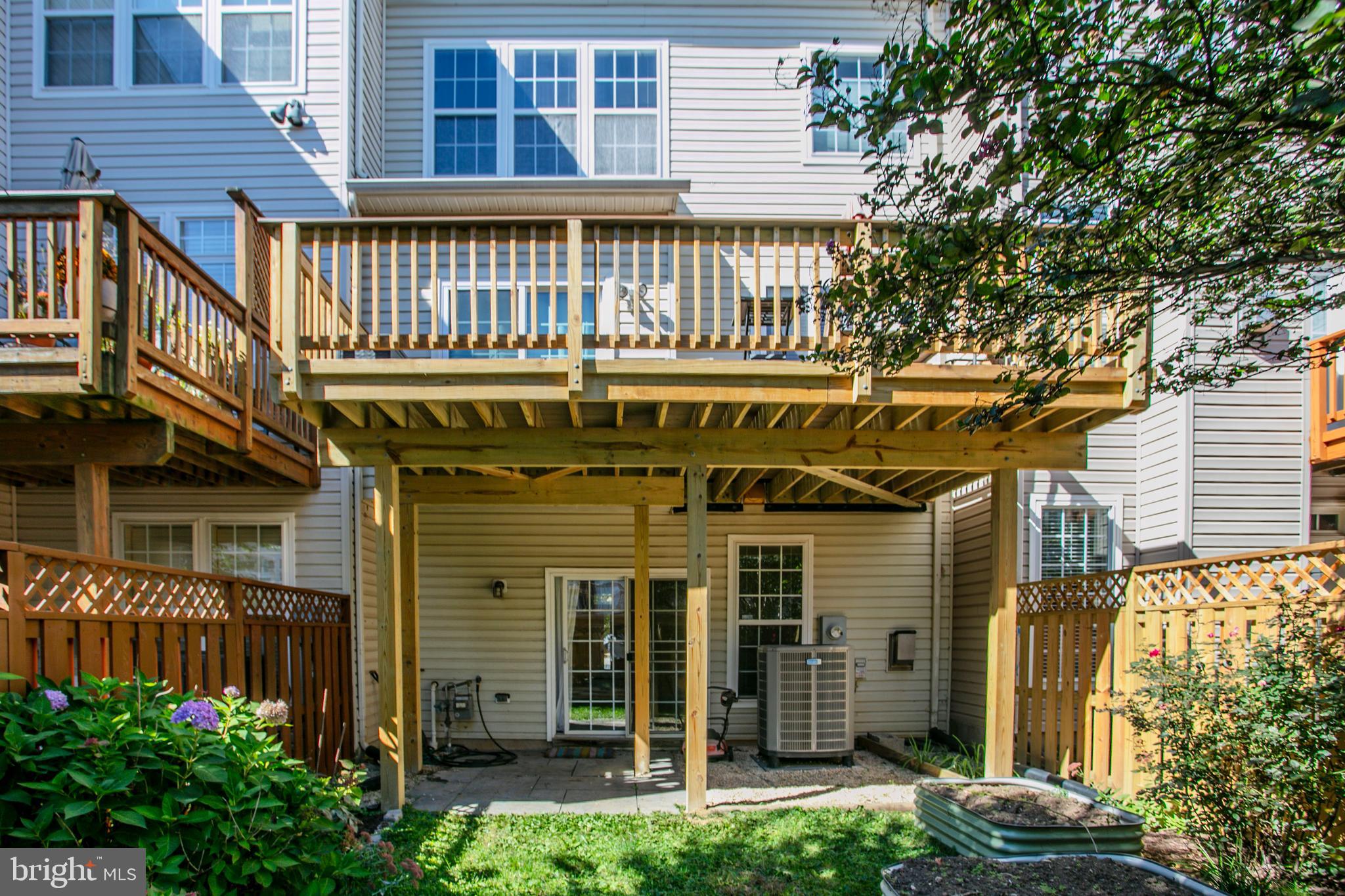 BROADLANDS SOUTH - Residential Lease