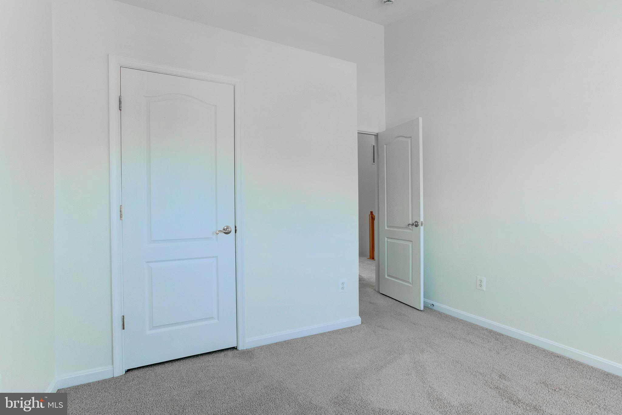 BROADLANDS SOUTH - Residential Lease