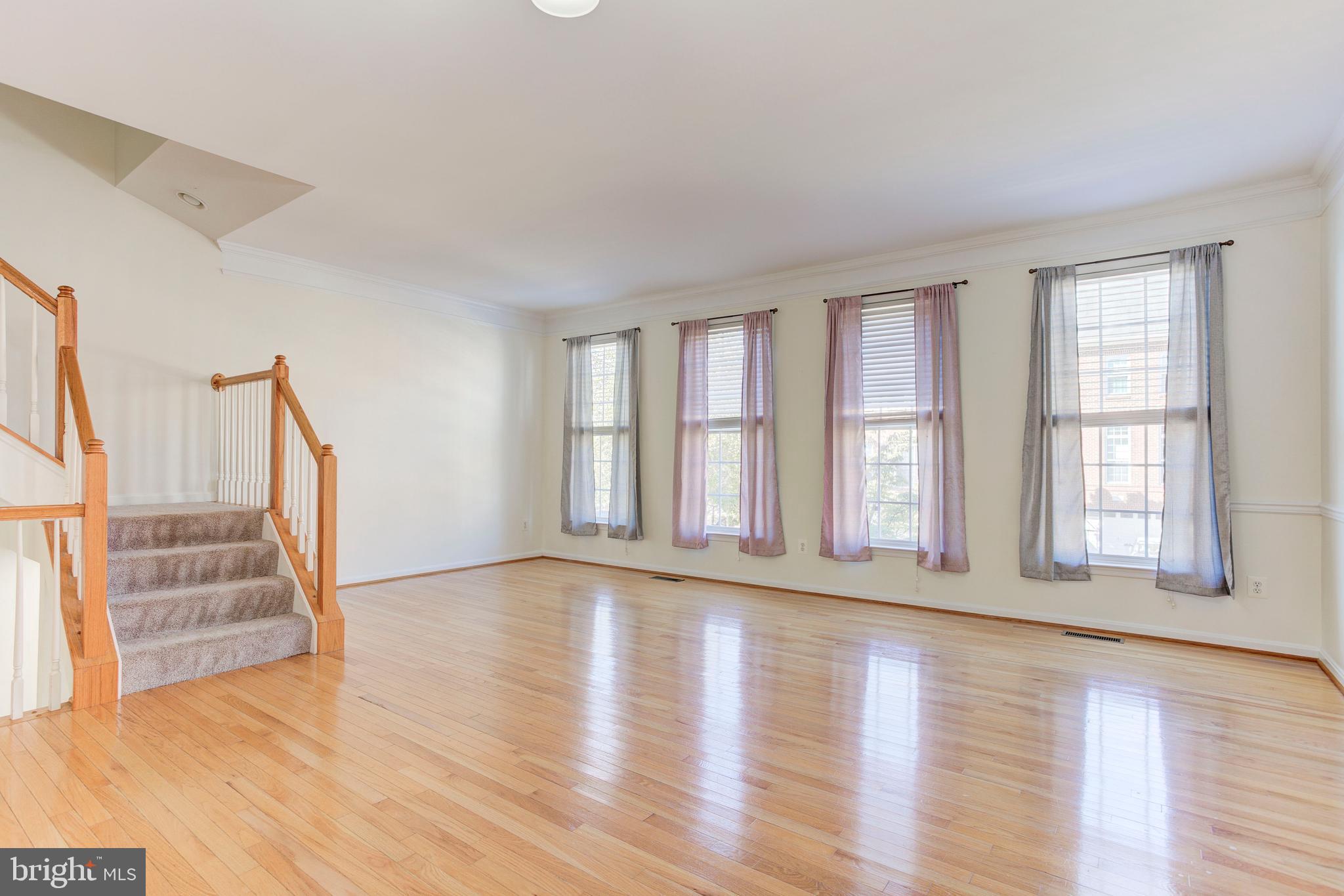 BROADLANDS SOUTH - Residential Lease