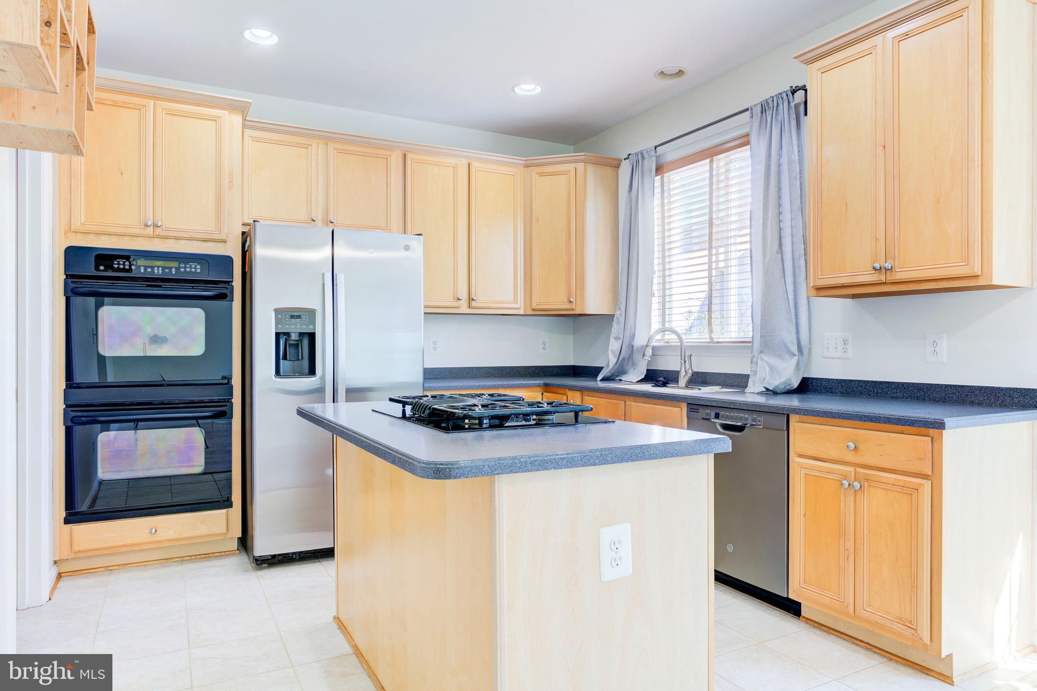 BROADLANDS SOUTH - Residential Lease