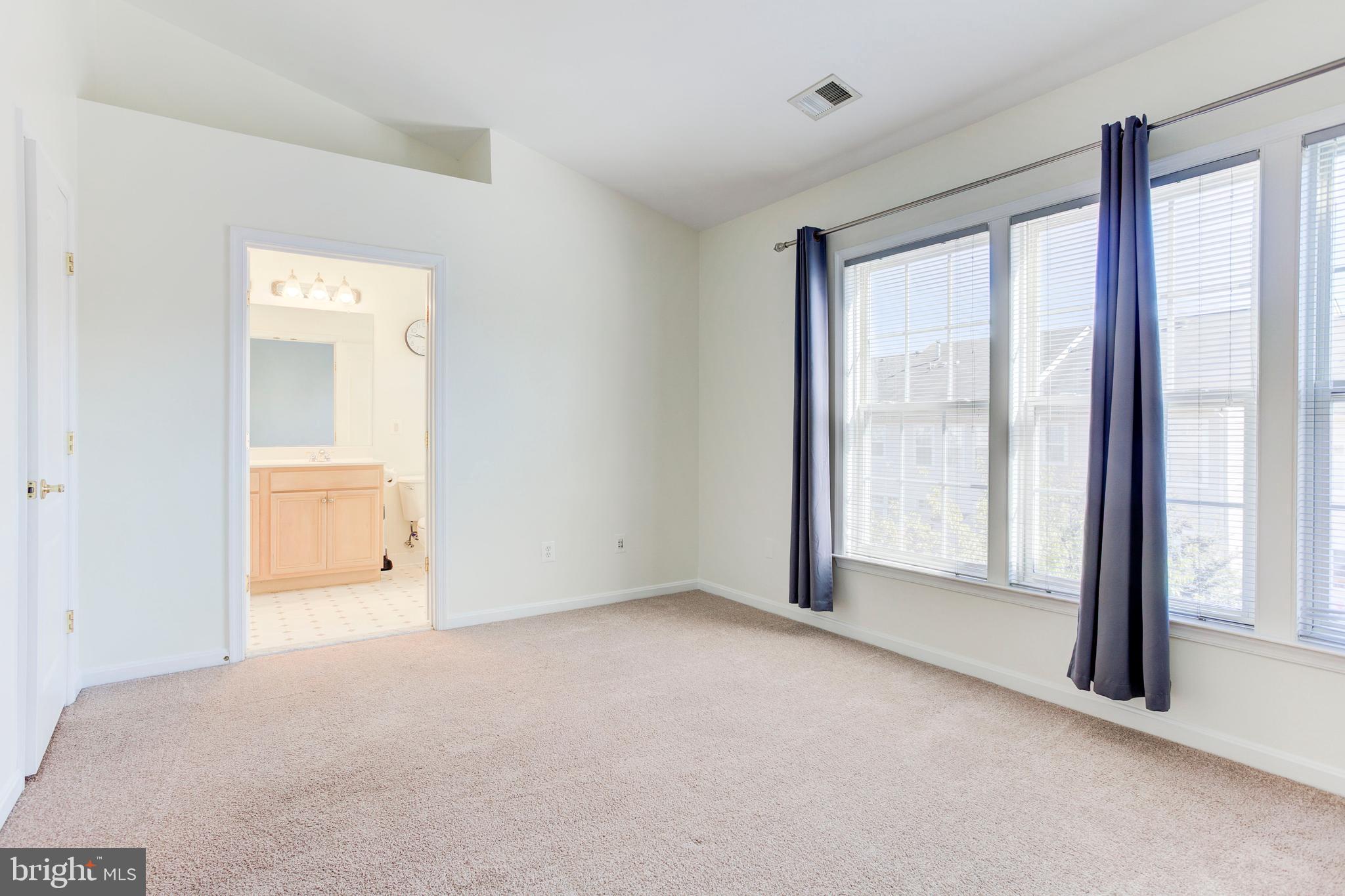 BROADLANDS SOUTH - Residential Lease