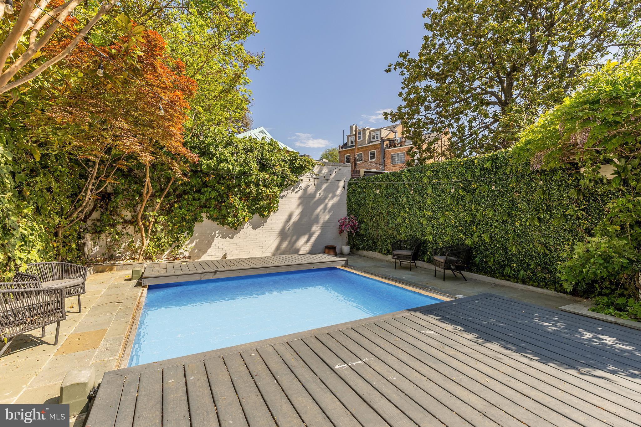 GEORGETOWN - Residential