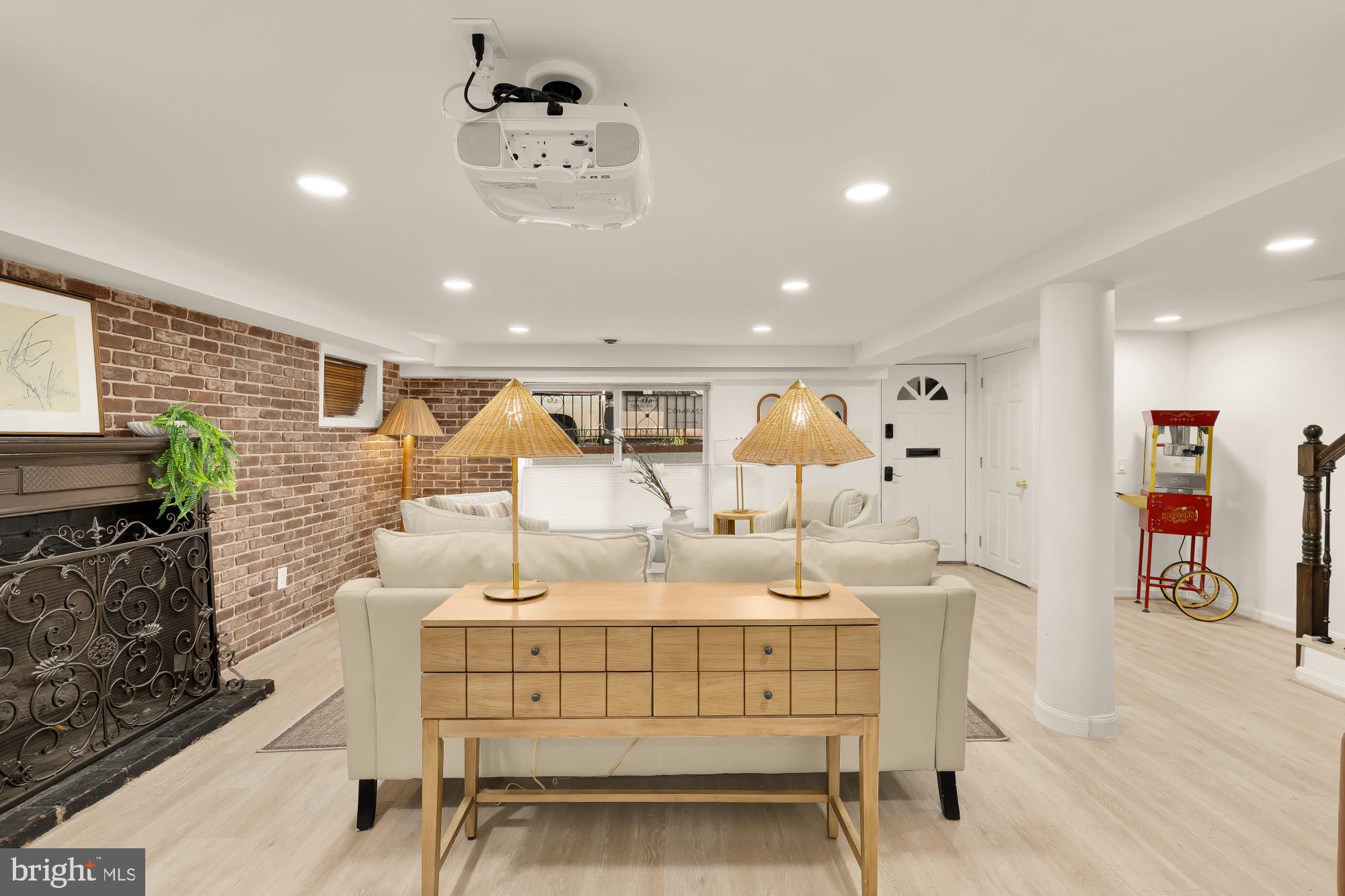 GEORGETOWN - Residential