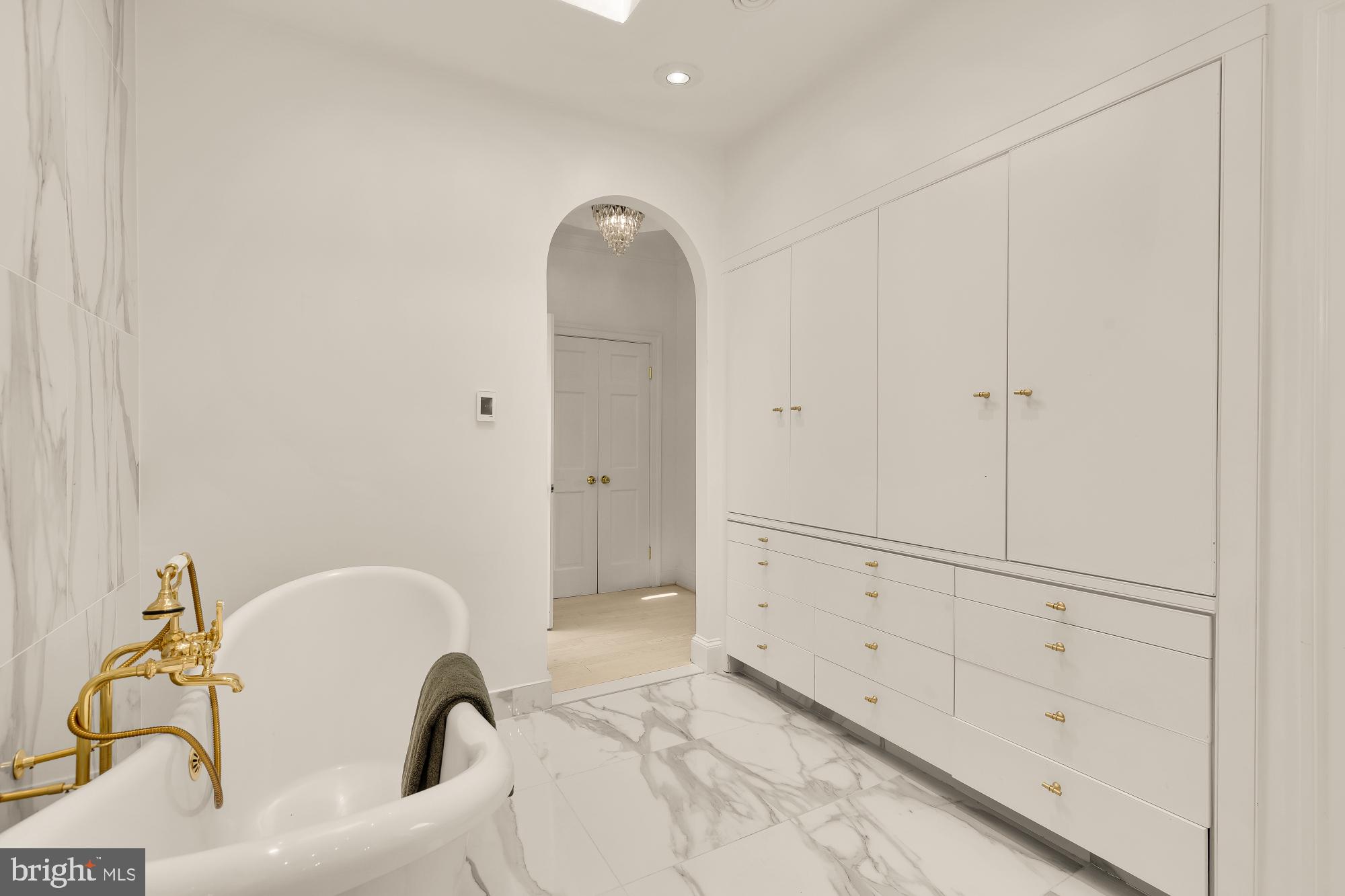 GEORGETOWN - Residential