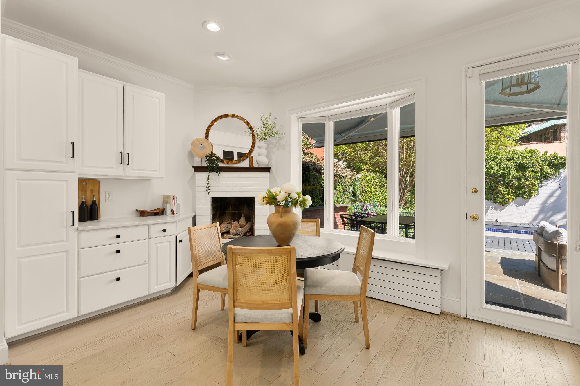 GEORGETOWN - Residential