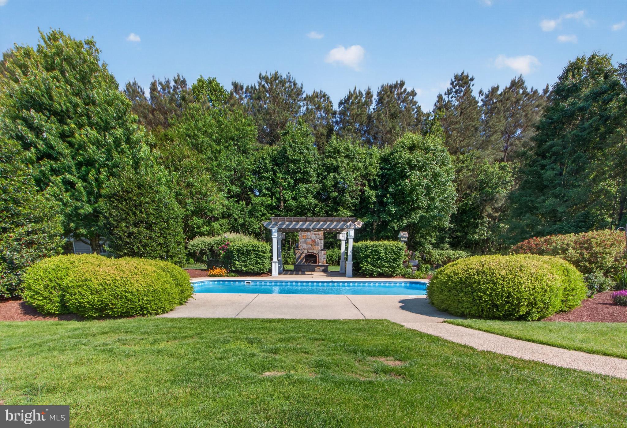 BLACK CREEK COVE - Residential