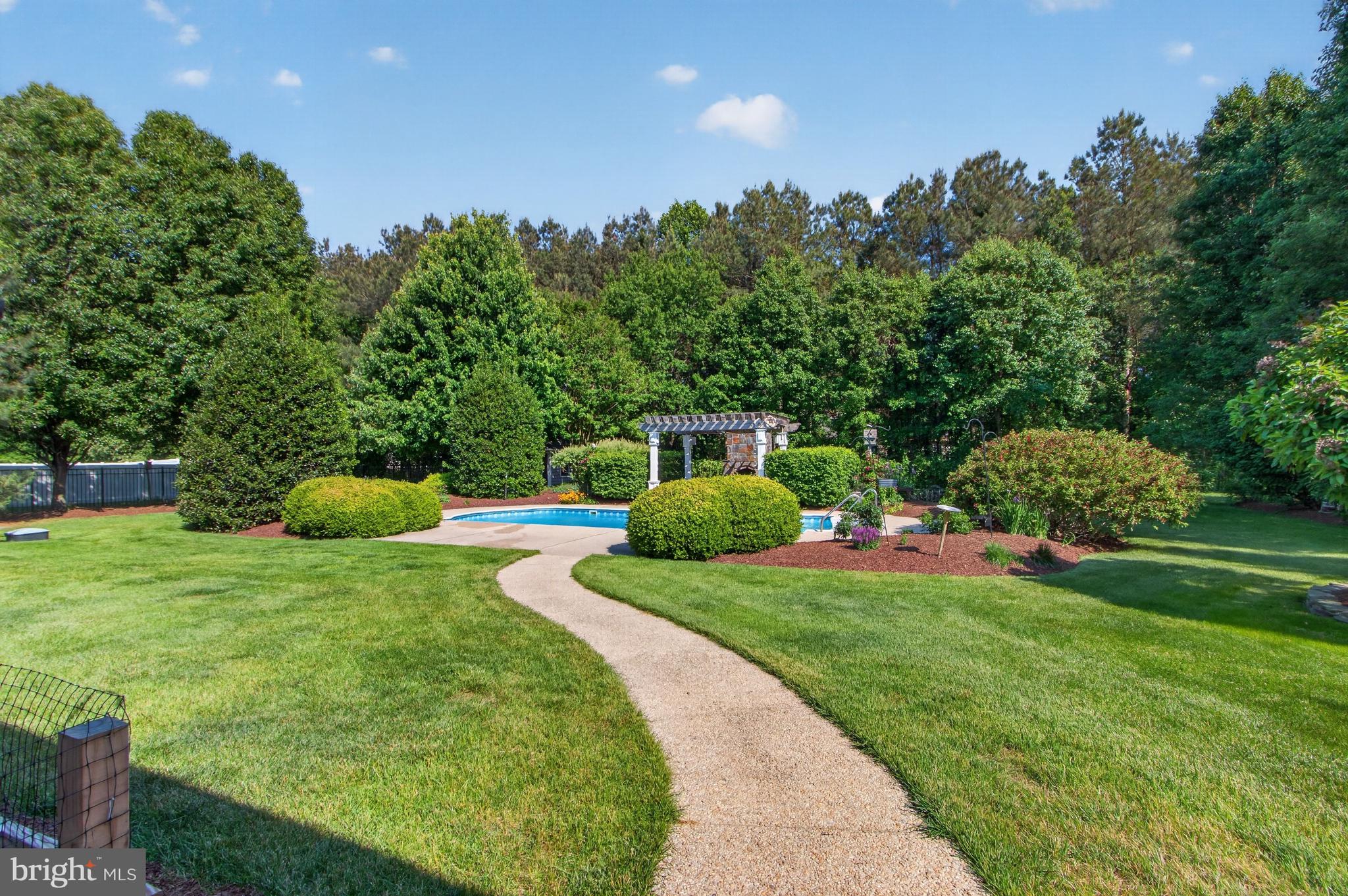 BLACK CREEK COVE - Residential
