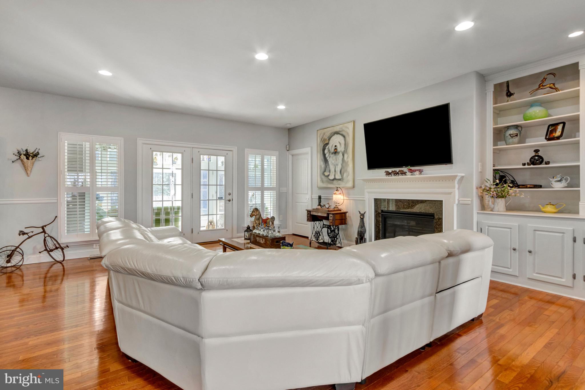 BLACK CREEK COVE - Residential