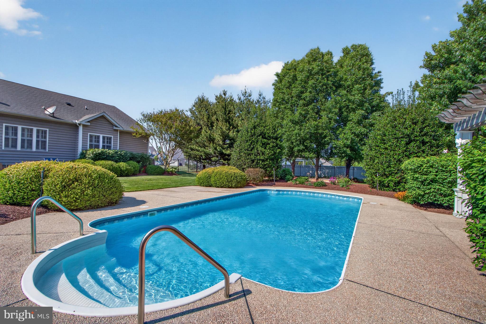 BLACK CREEK COVE - Residential