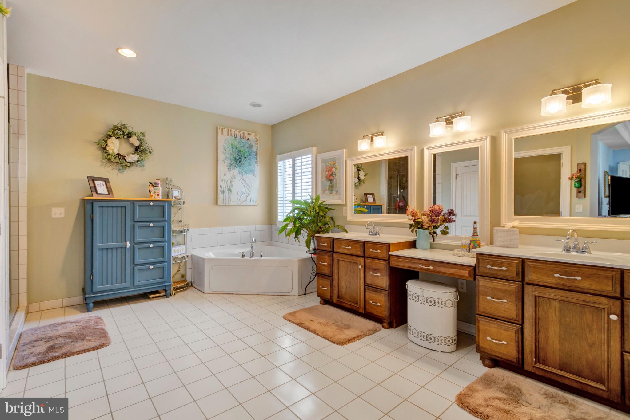 BLACK CREEK COVE - Residential