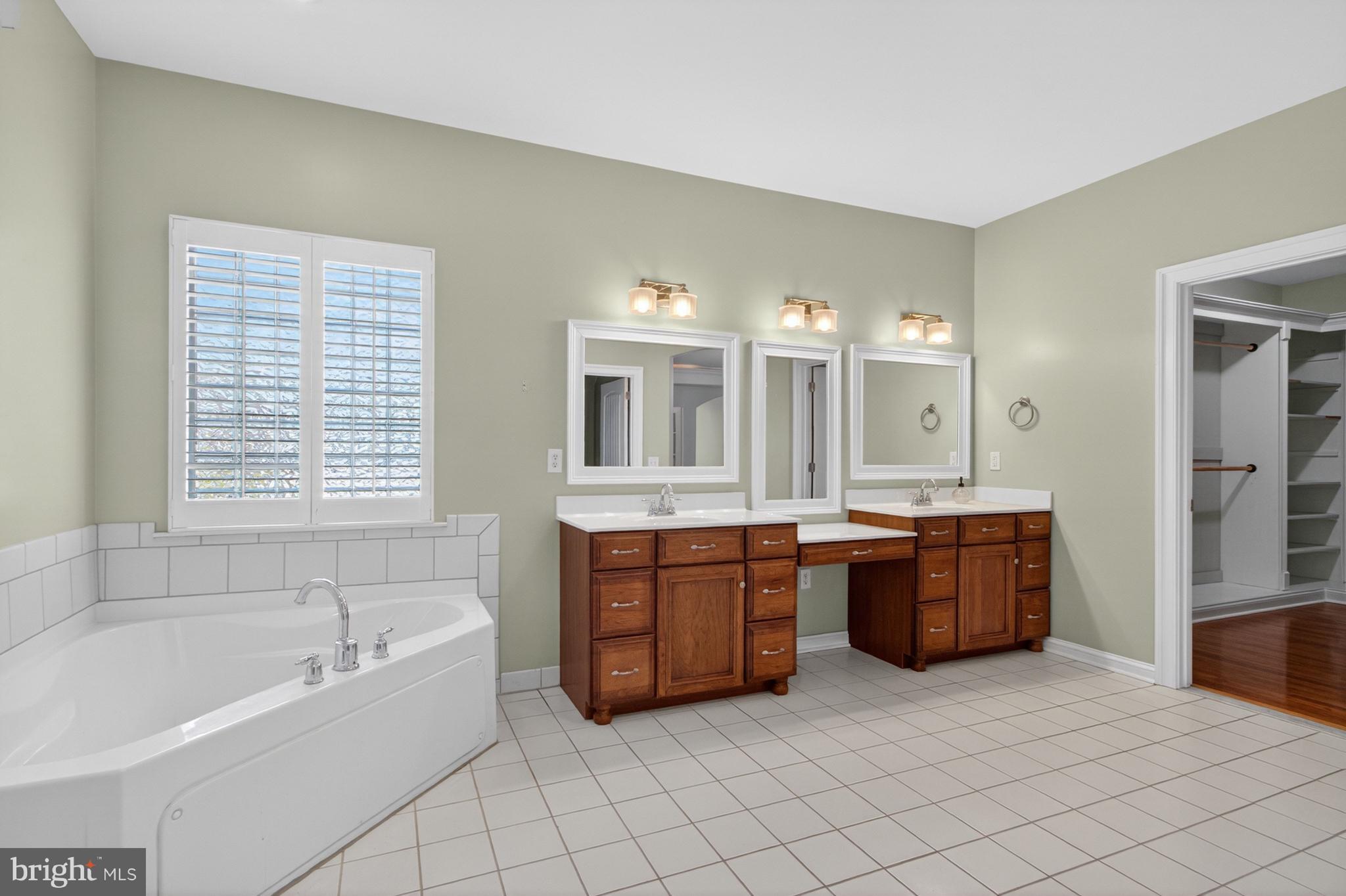 BLACK CREEK COVE - Residential