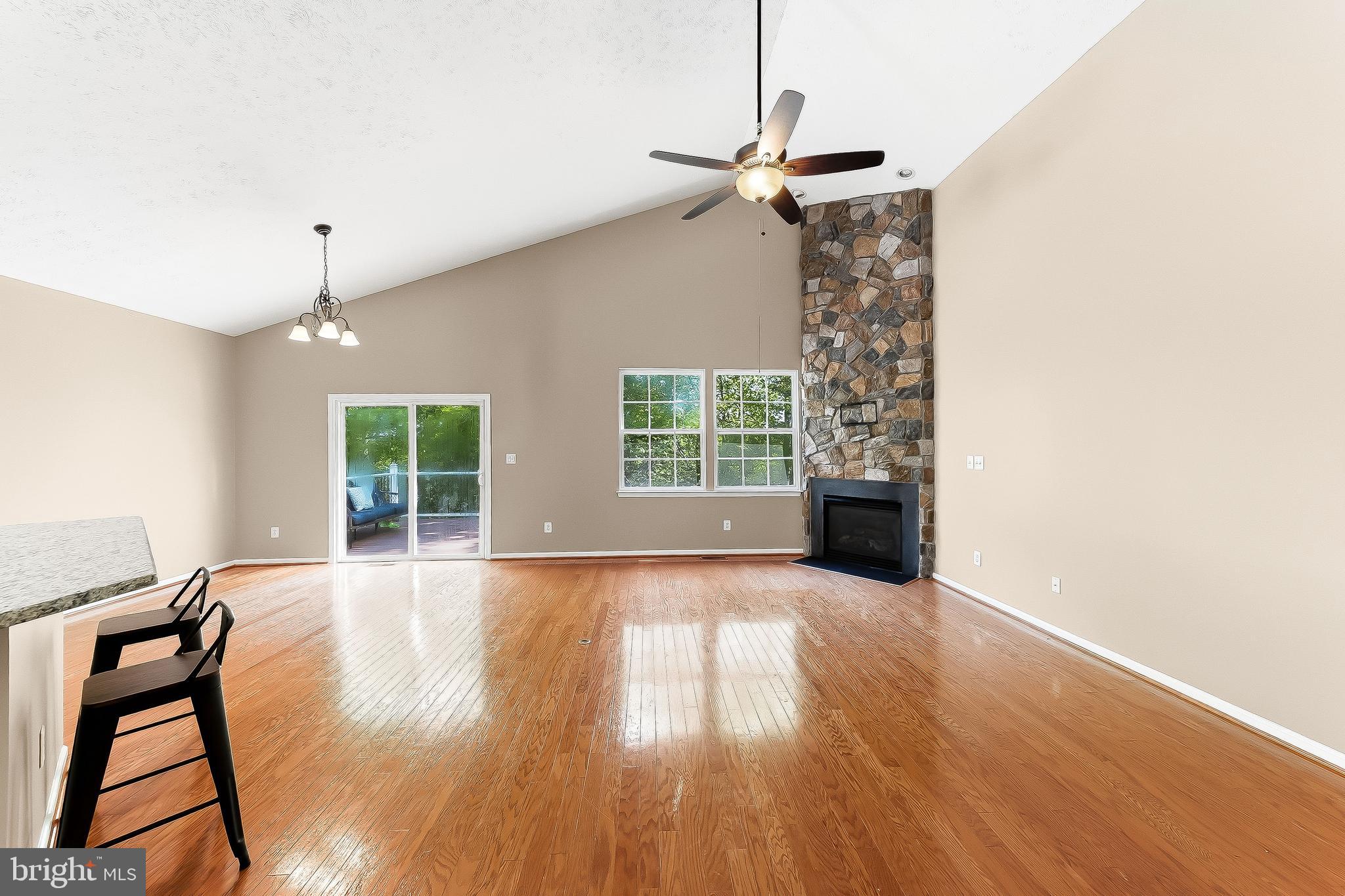 CLUB AT PATRIOTS GLEN - Residential